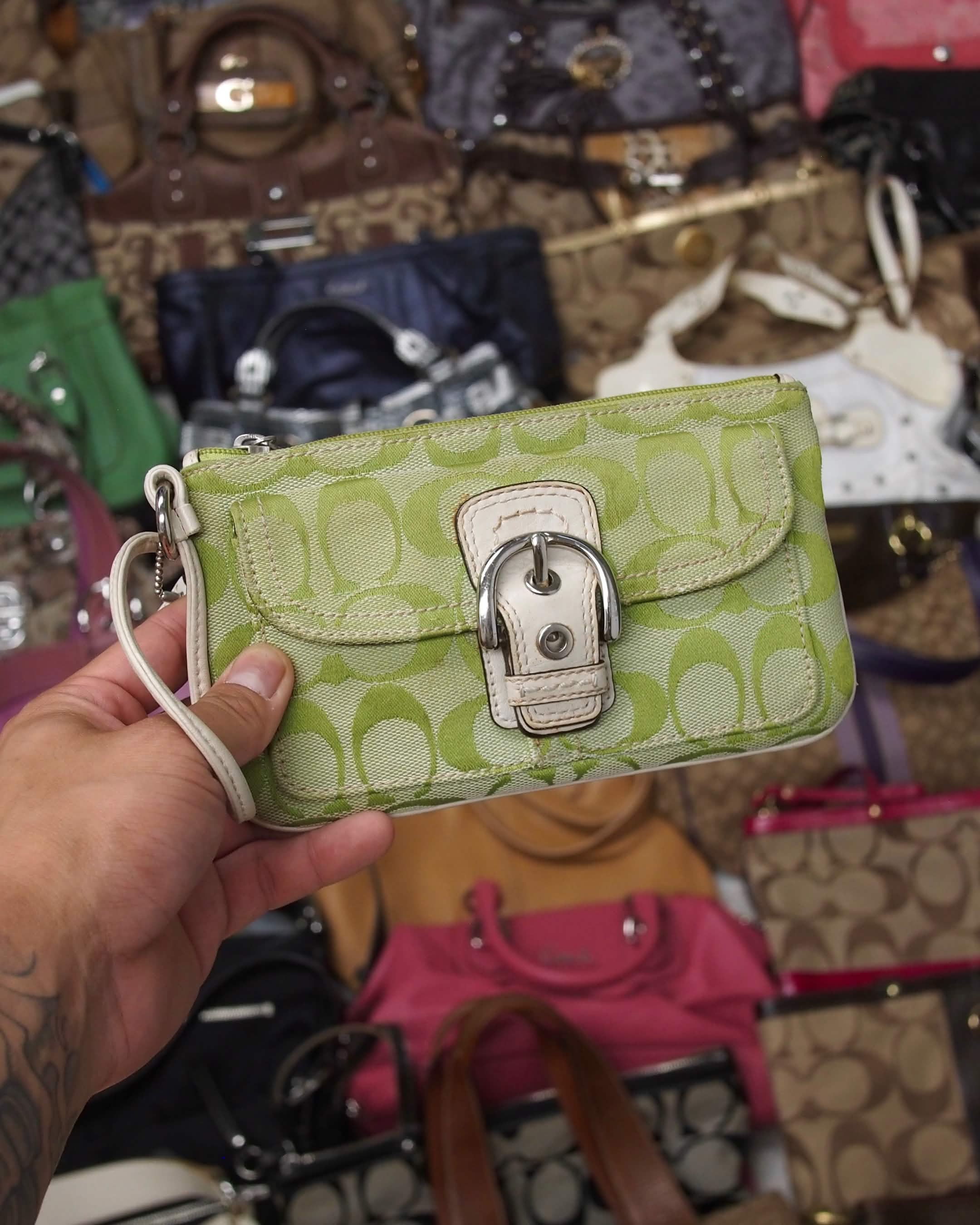 Wristlets & Wallets
