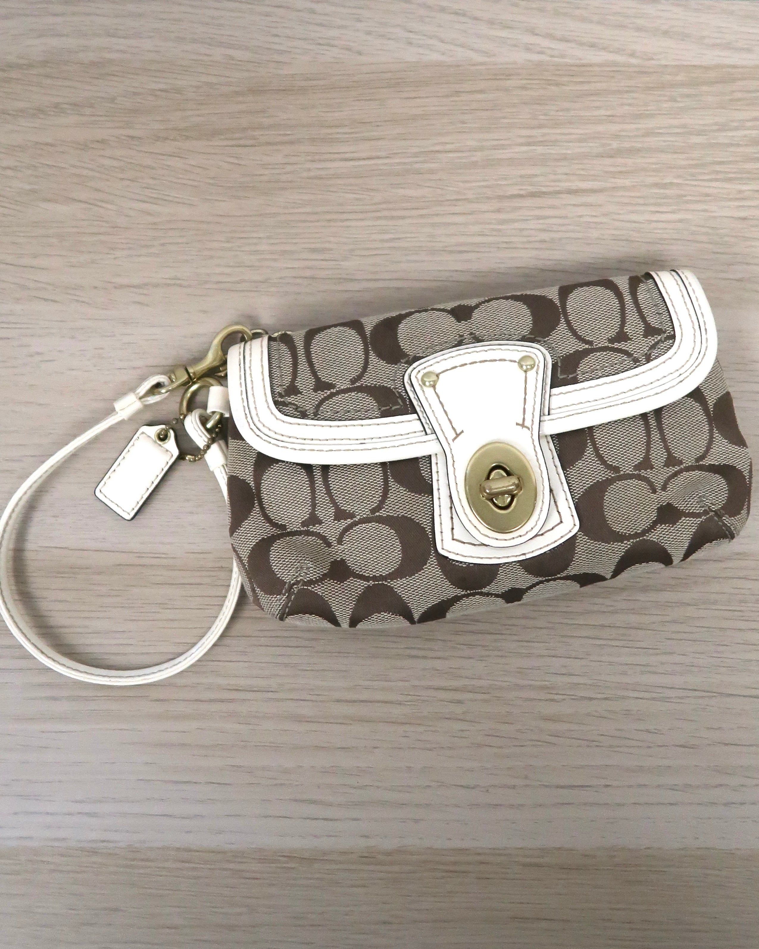 Coach Signature Legacy Turnlock Wristlet