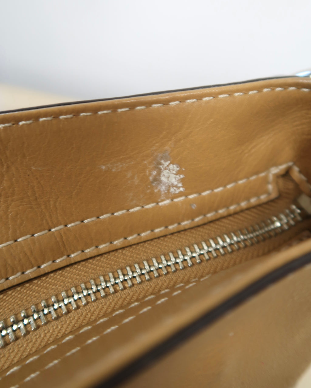 Coach Optic Signature Zoe Hobo handbag