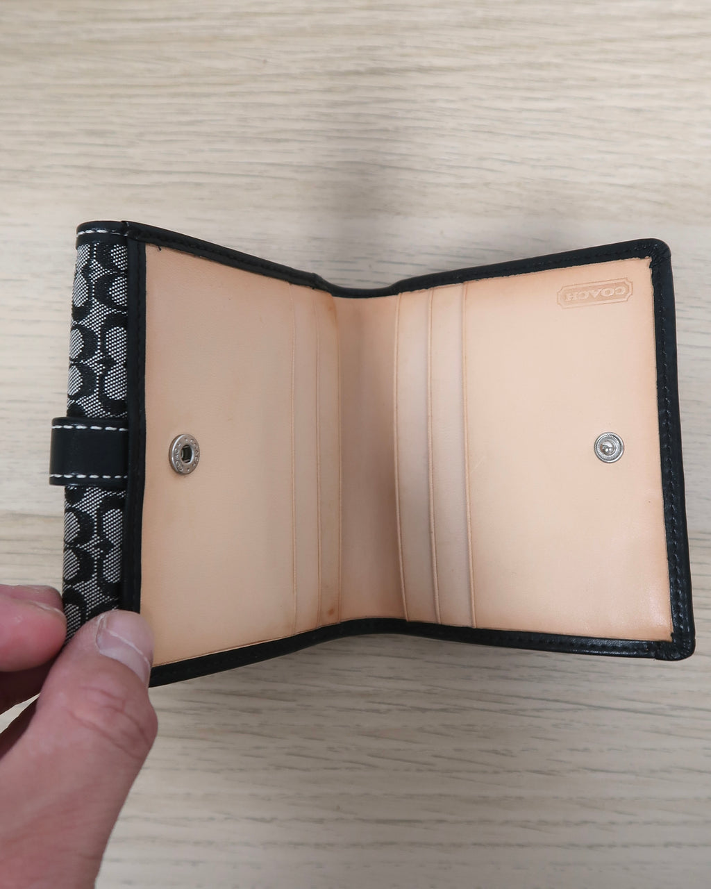 Y2K Coach signature C jacquard small bifold wallet