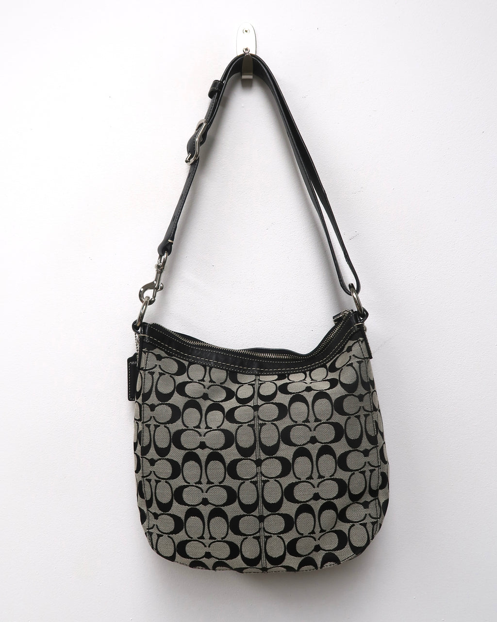 Coach Signature Chelsea Shoulder Bag