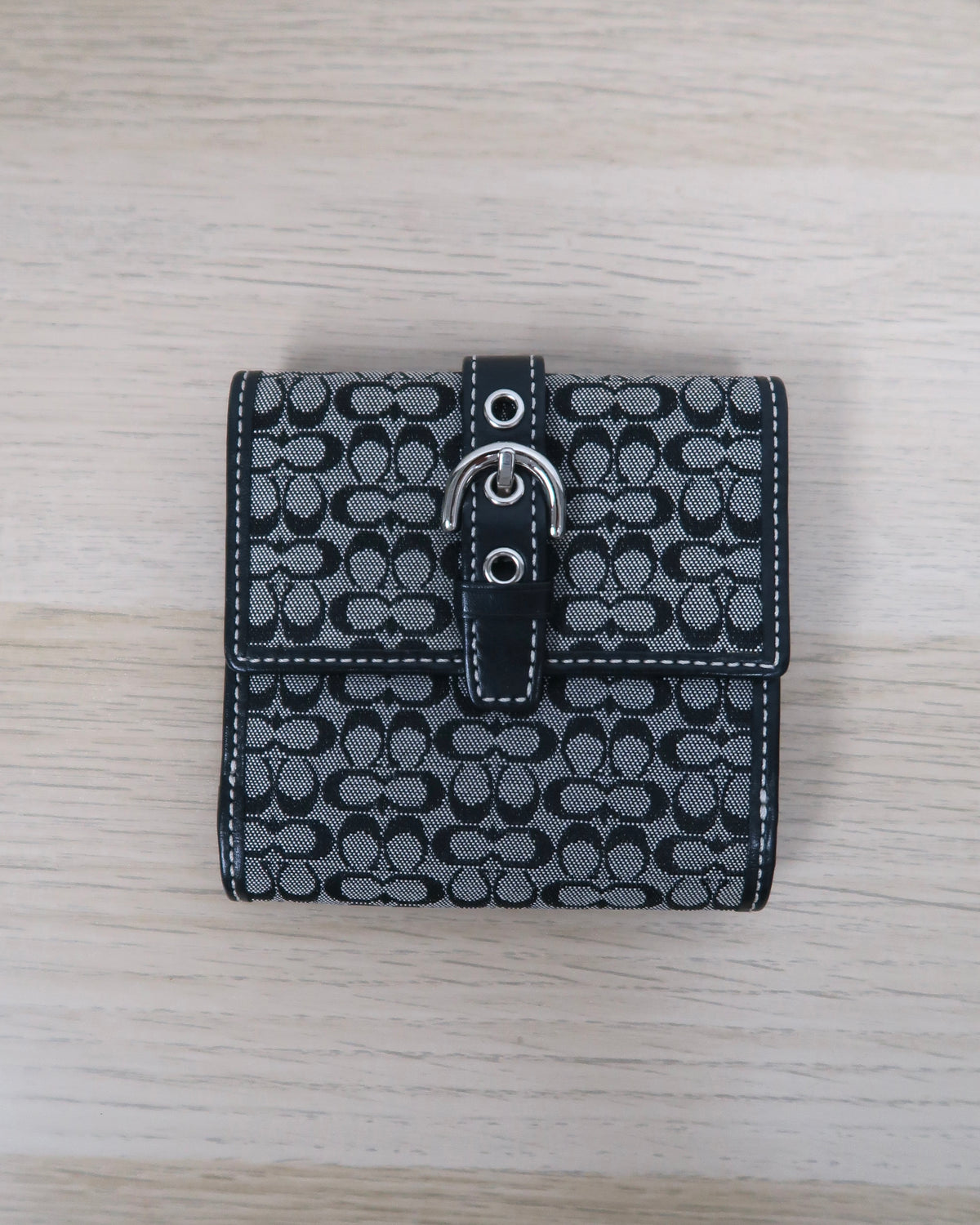 Y2K Coach signature C jacquard small bifold wallet