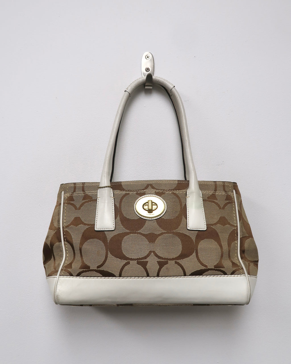 Coach Hamptons Signature Medium Madeline Tote