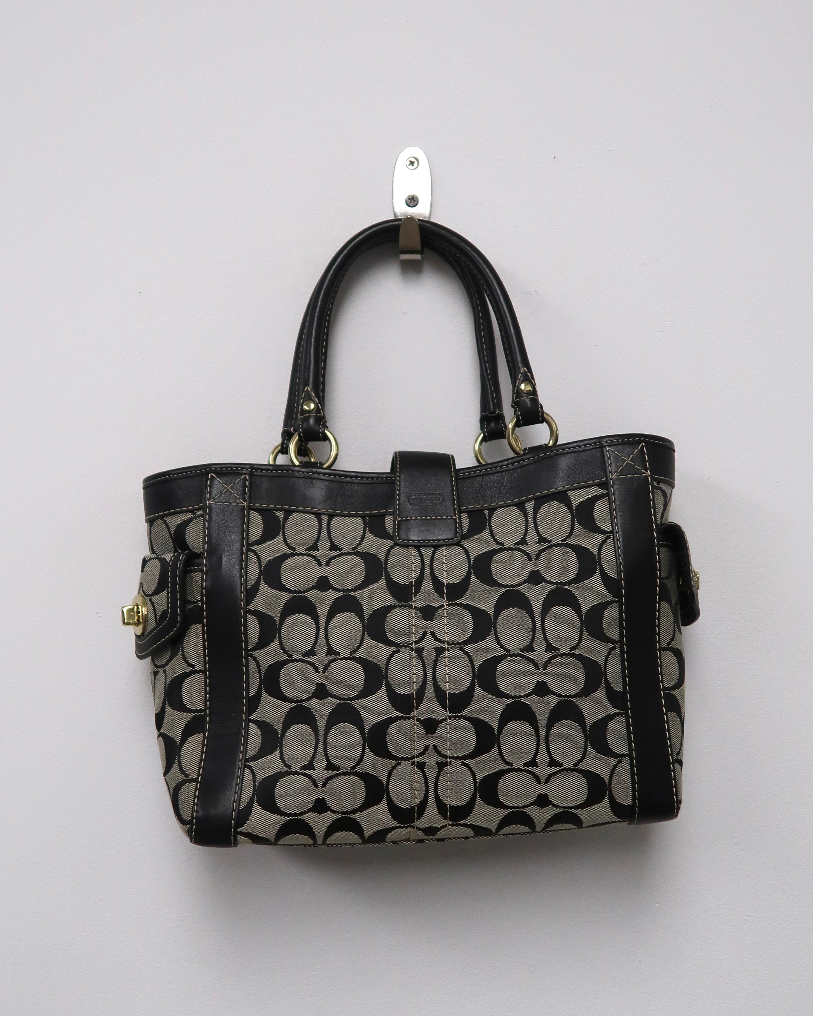 Vintage Coach Signature Hamptons handbag