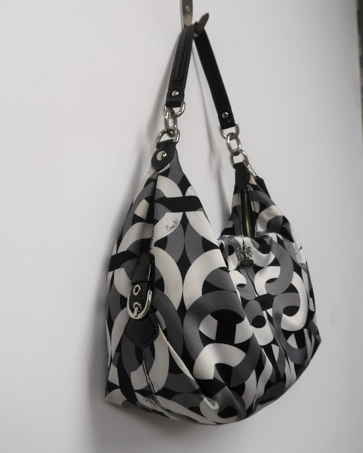 Coach Madison Chainlink Op Art Hobo Bag