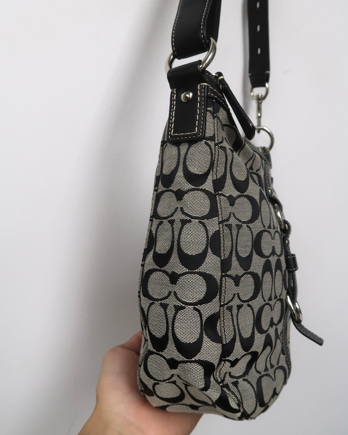 Coach Signature Chelsea Shoulder Bag