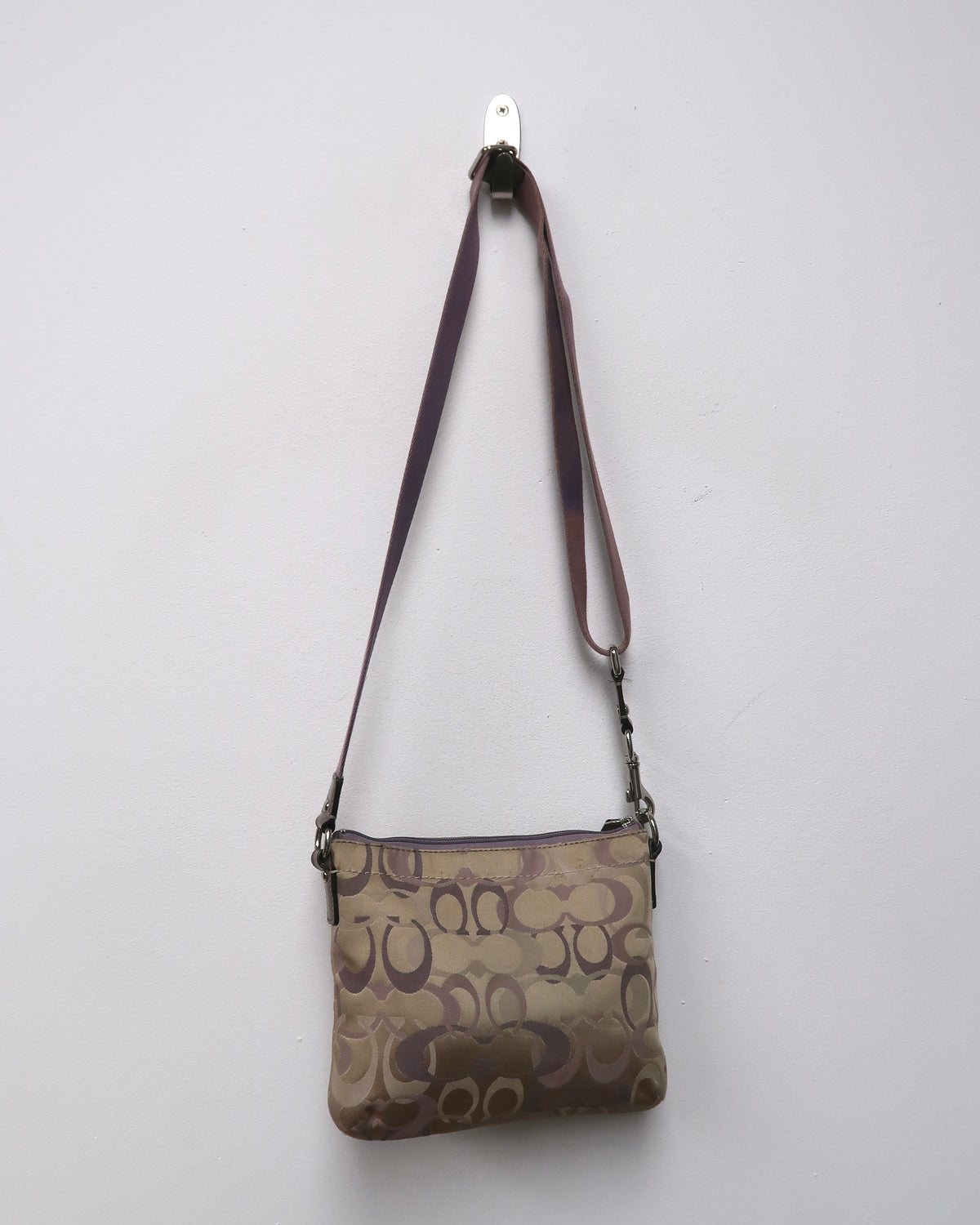Coach Penelope Signature Jacquard Turnlock Pocket Swingpack
