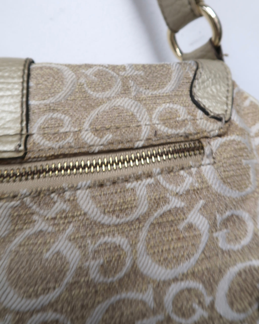 GUESS shoulder bag