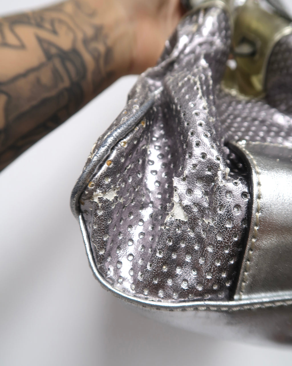 Guess metallic silver shoulder/handbag