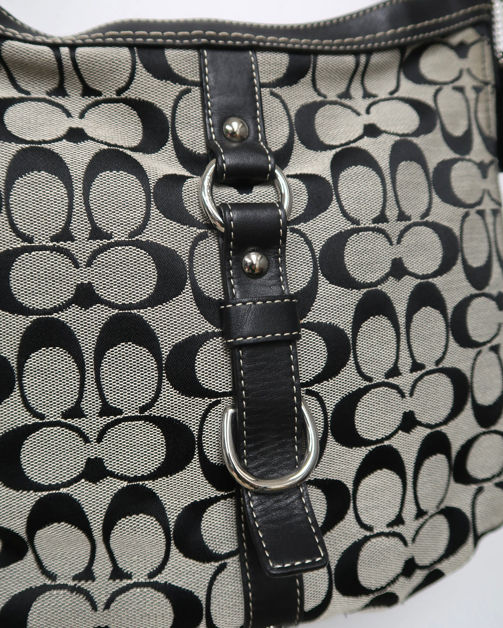 Coach Signature Chelsea Shoulder Bag