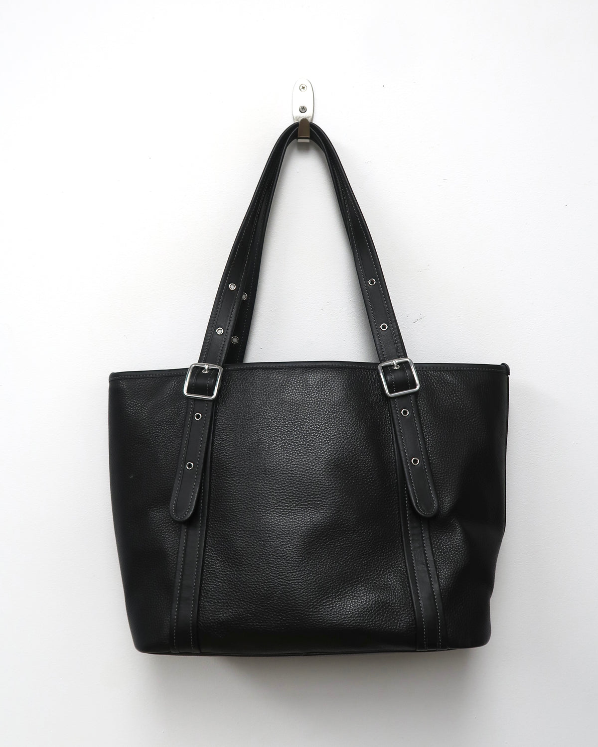 Black pebbled leather Coach Outlet Ashton Tote