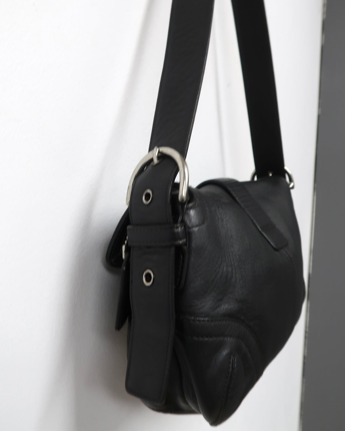 Vintage Coach Soho black shoulder bag
