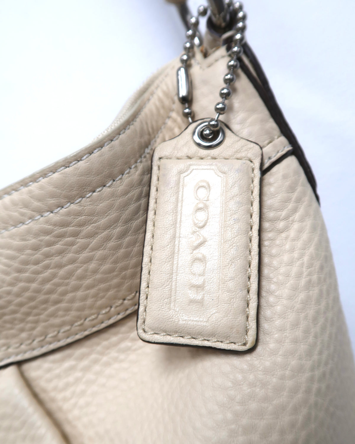Vintage Coach Soho cream pebbled leather hobo bag