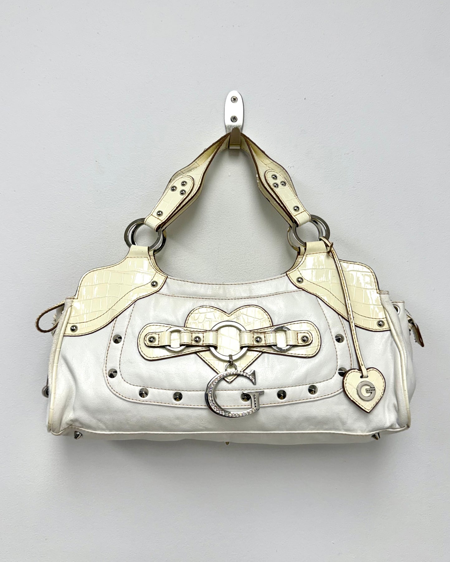 Y2K Guess white leather shoulder bag