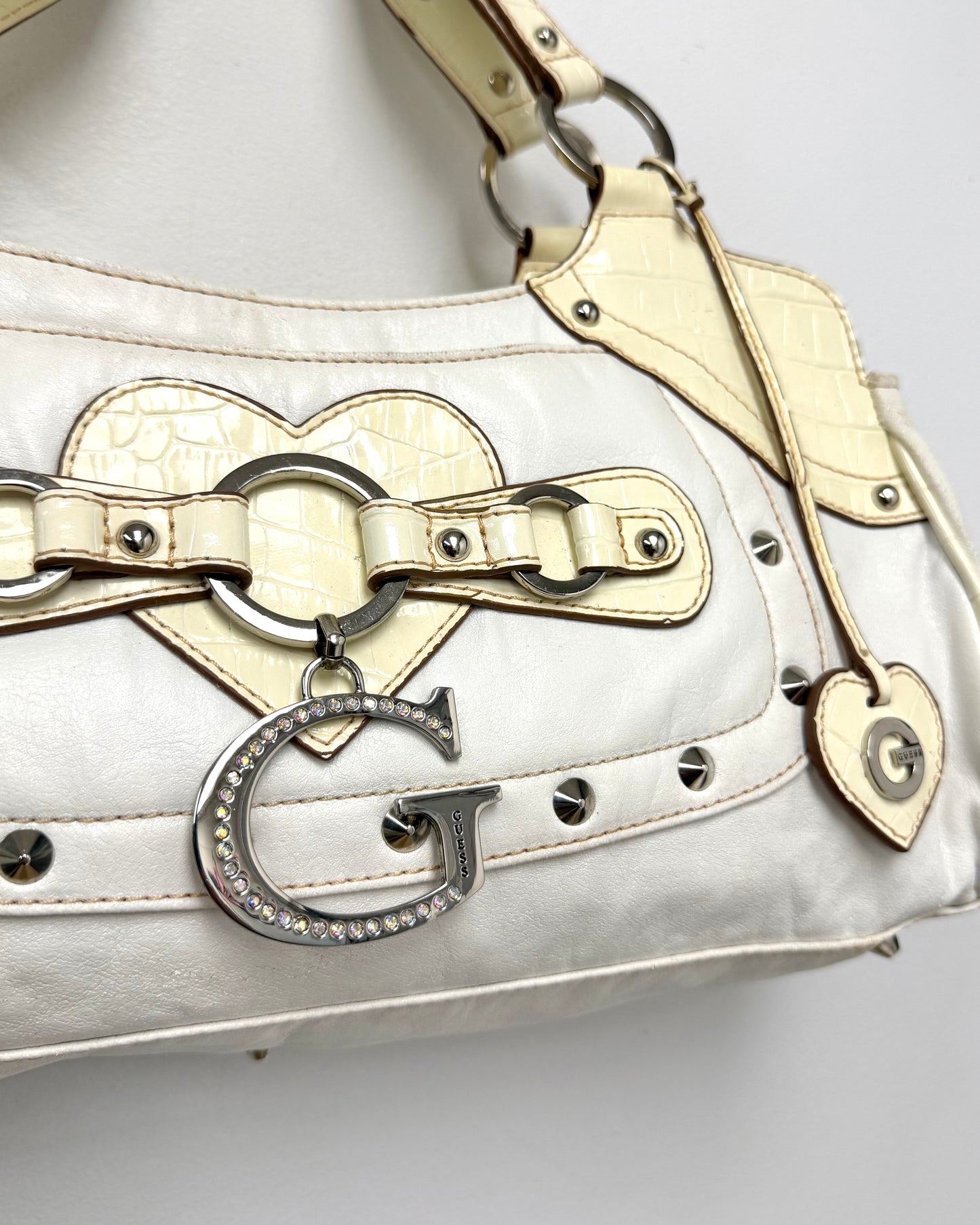 Y2K Guess white leather shoulder bag
