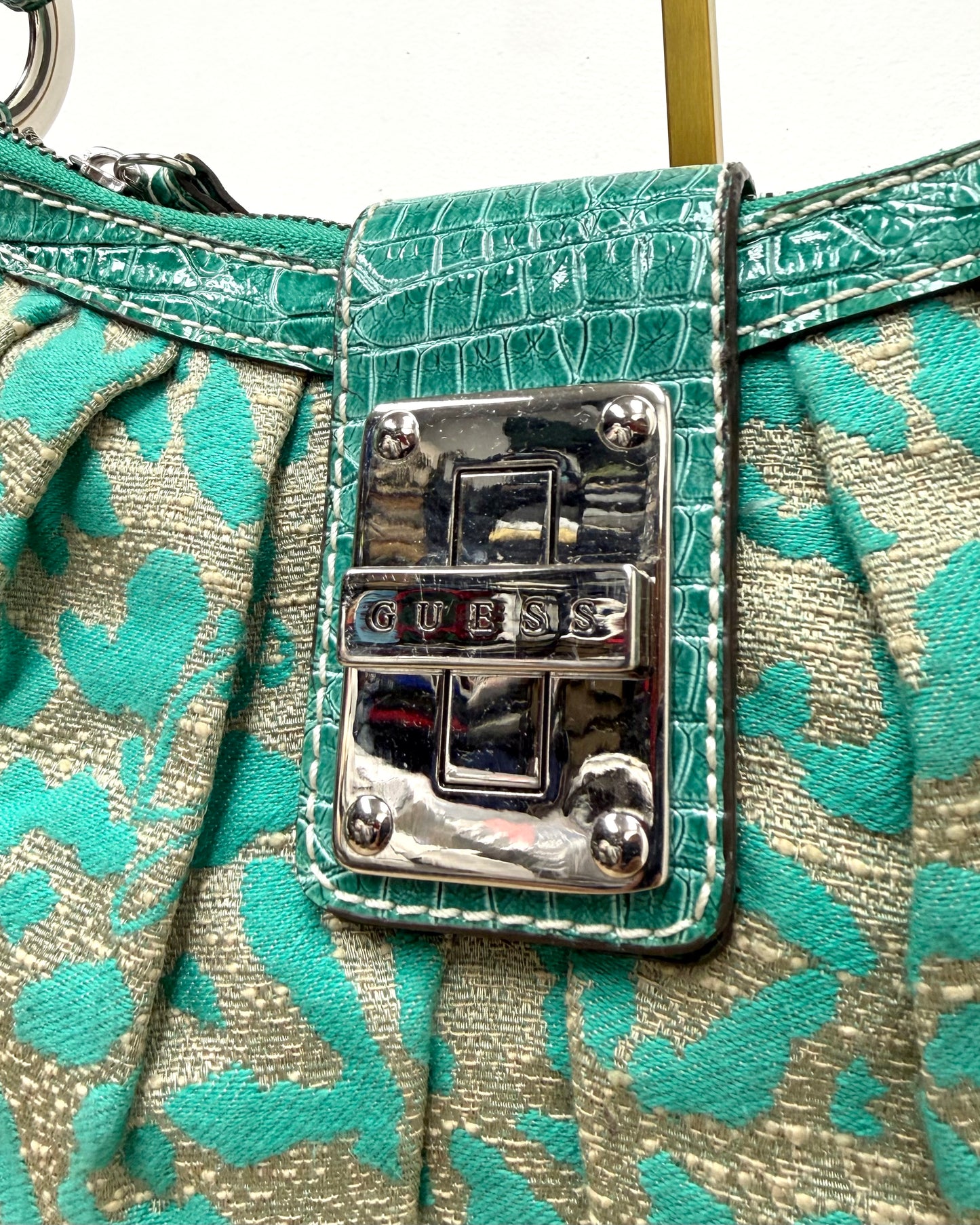Guess baguette shoulder bag