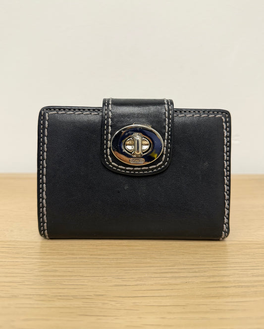 vintage COACH turnlock wallet