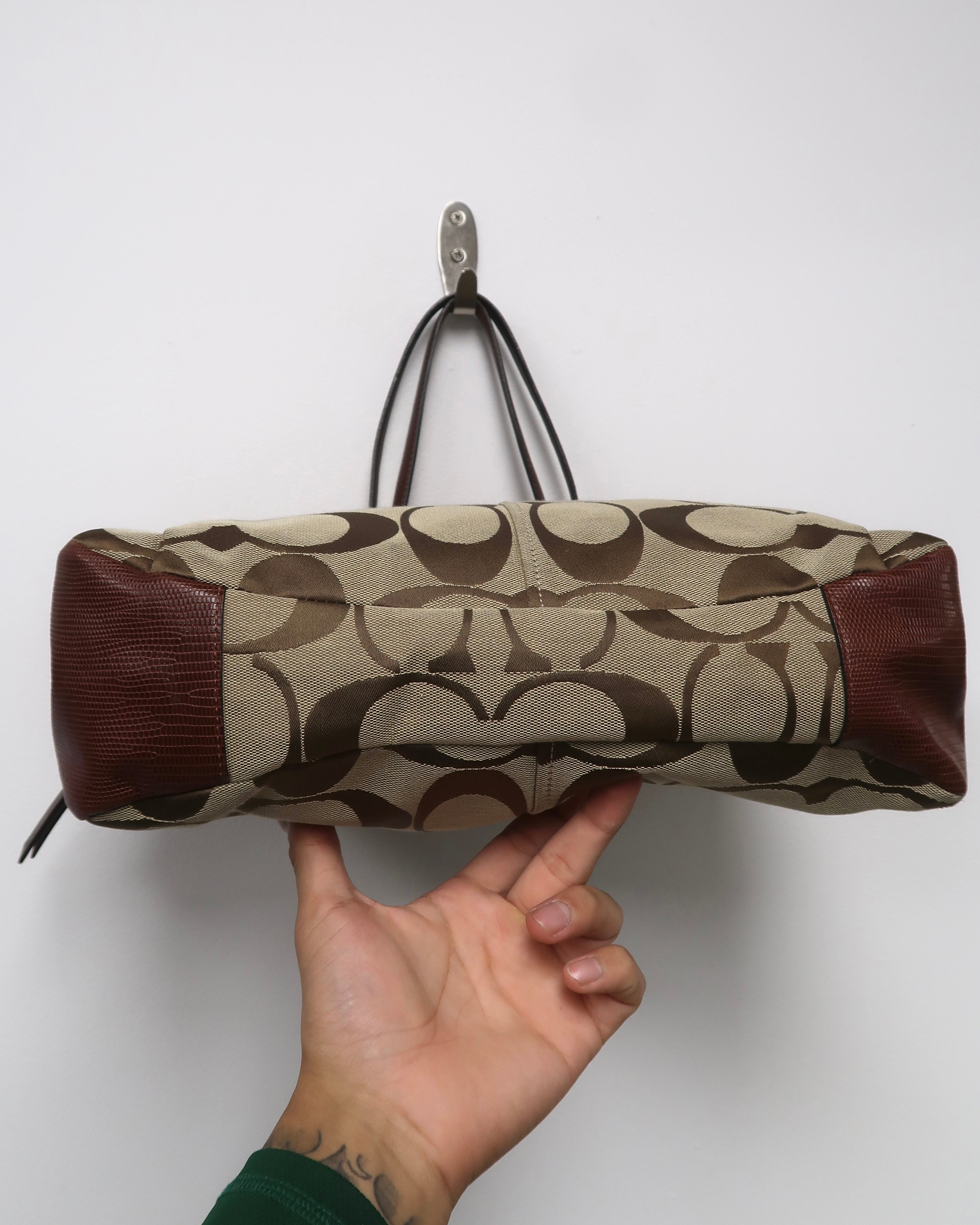 Coach Chelsea Signature Jayden Carryall