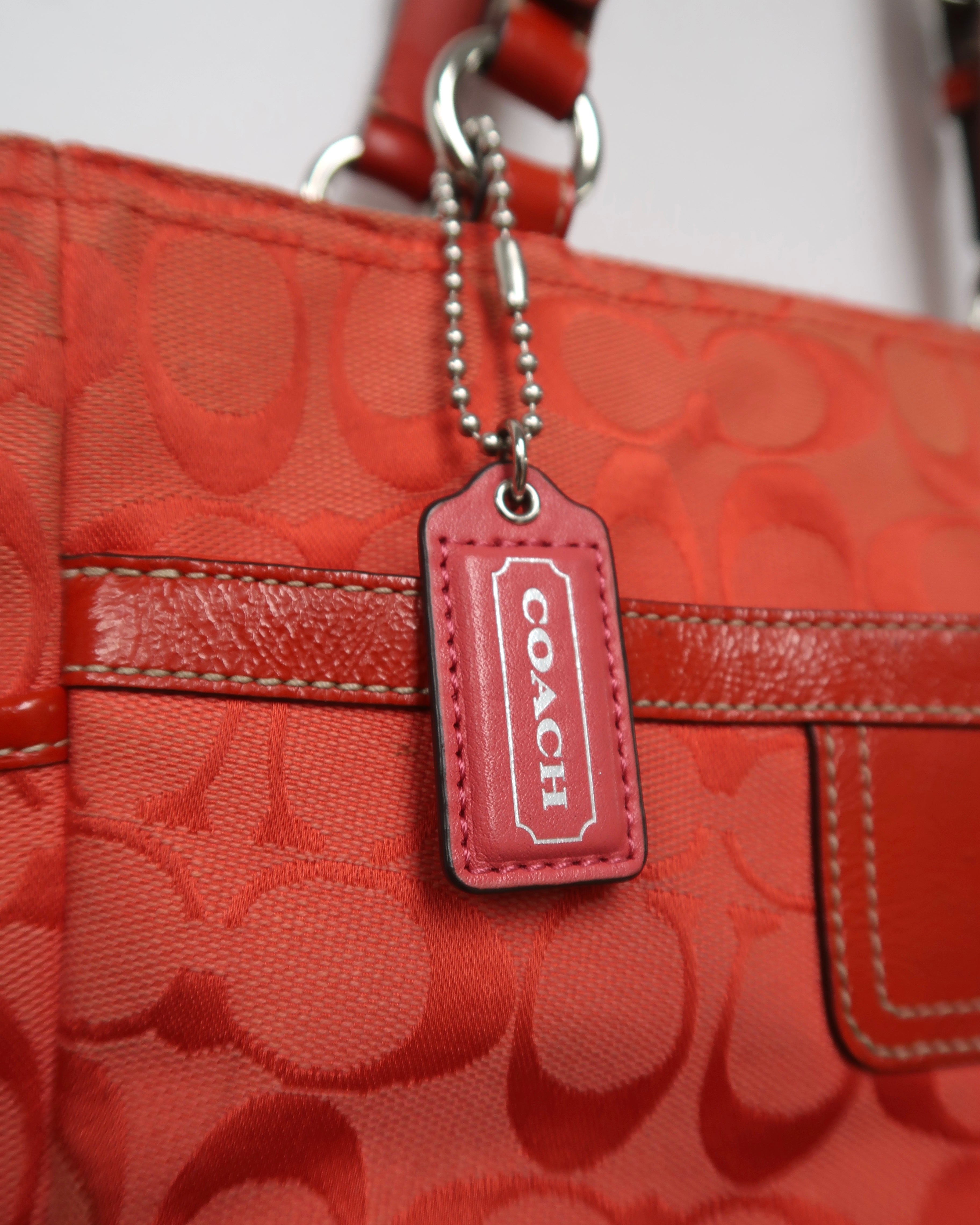Coach Signature Gallery Tote