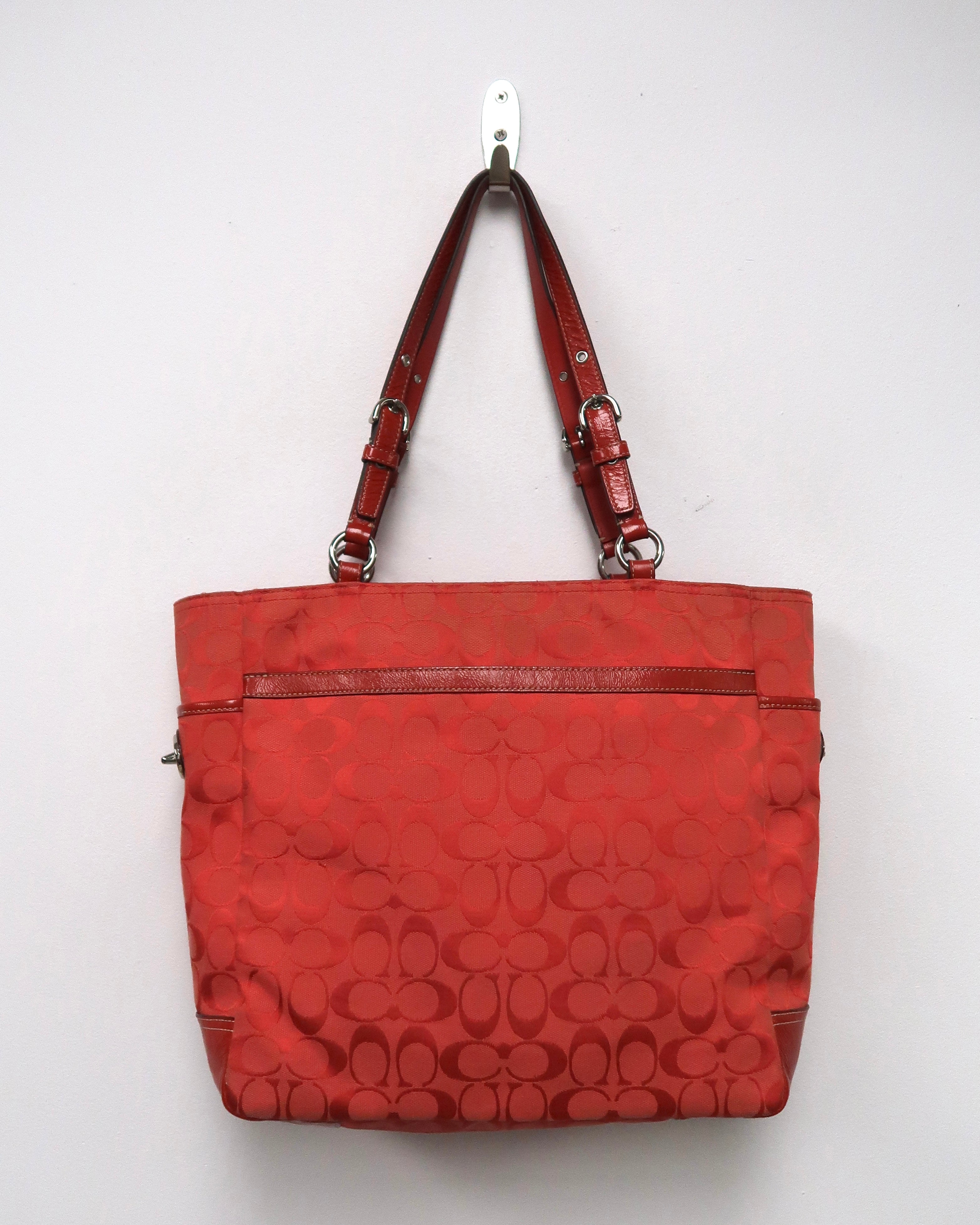 Coach Signature Gallery Tote