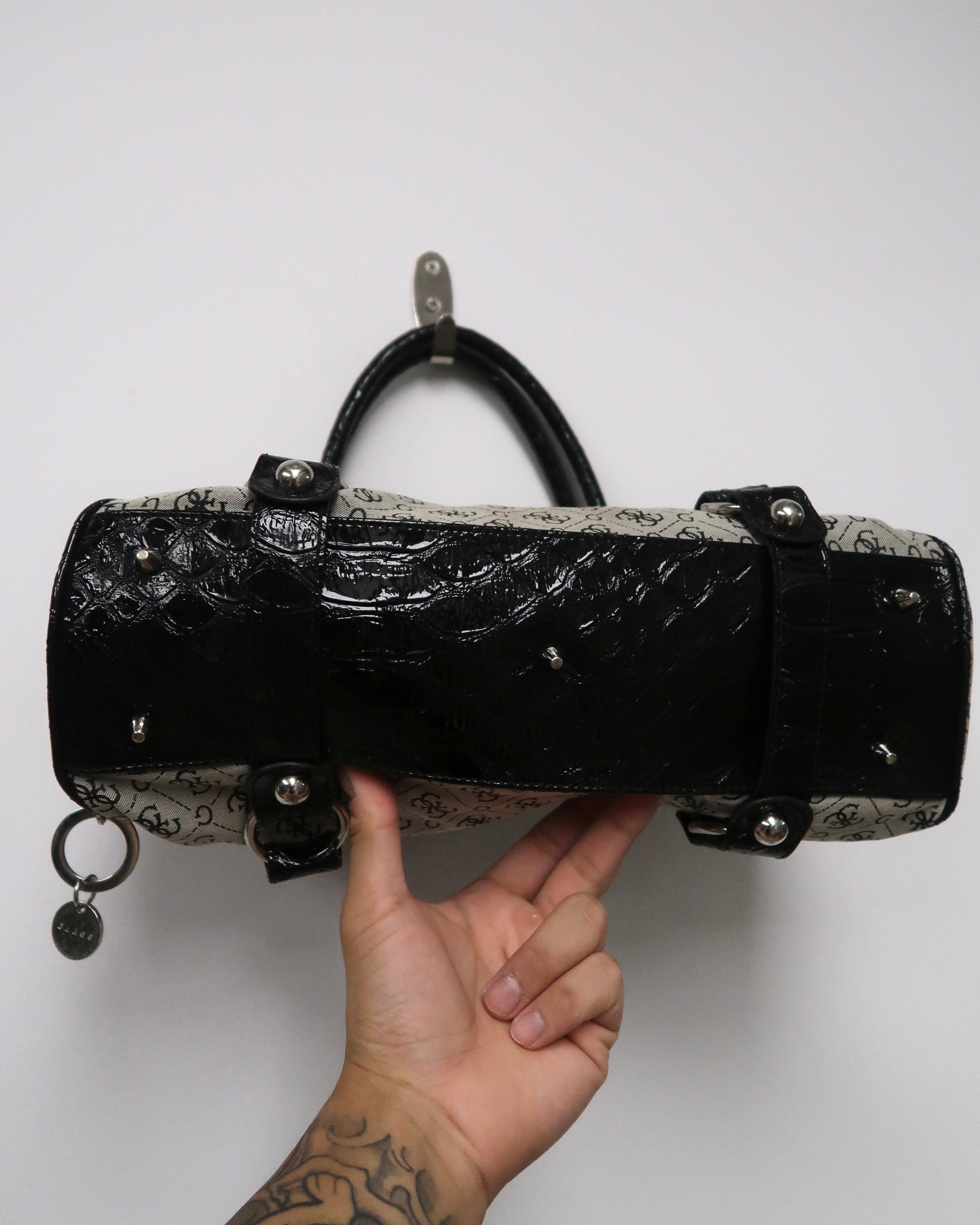 vintage Guess Y2K shoulder bag