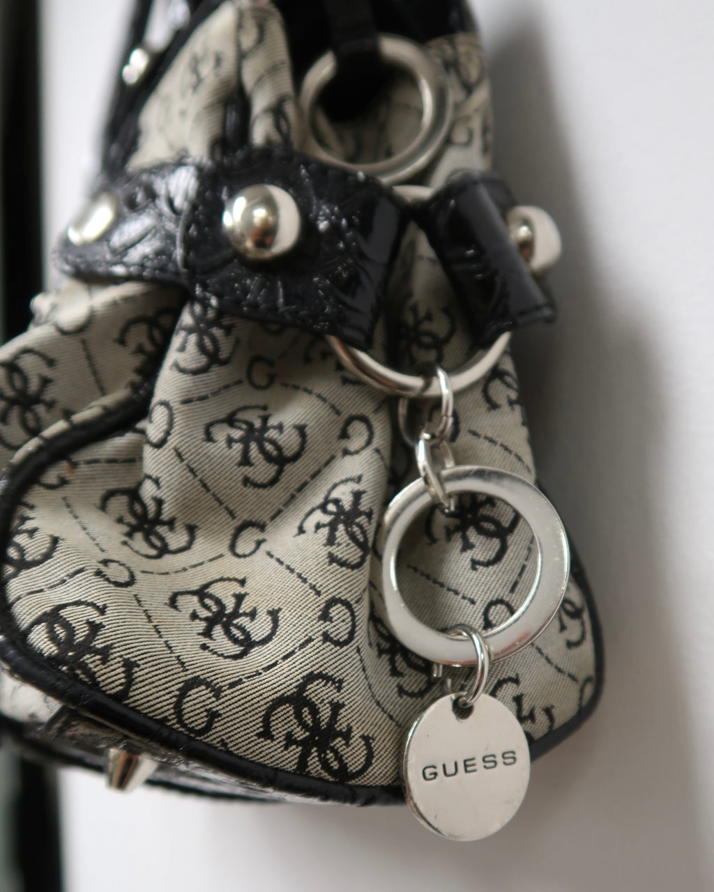 vintage Guess Y2K shoulder bag