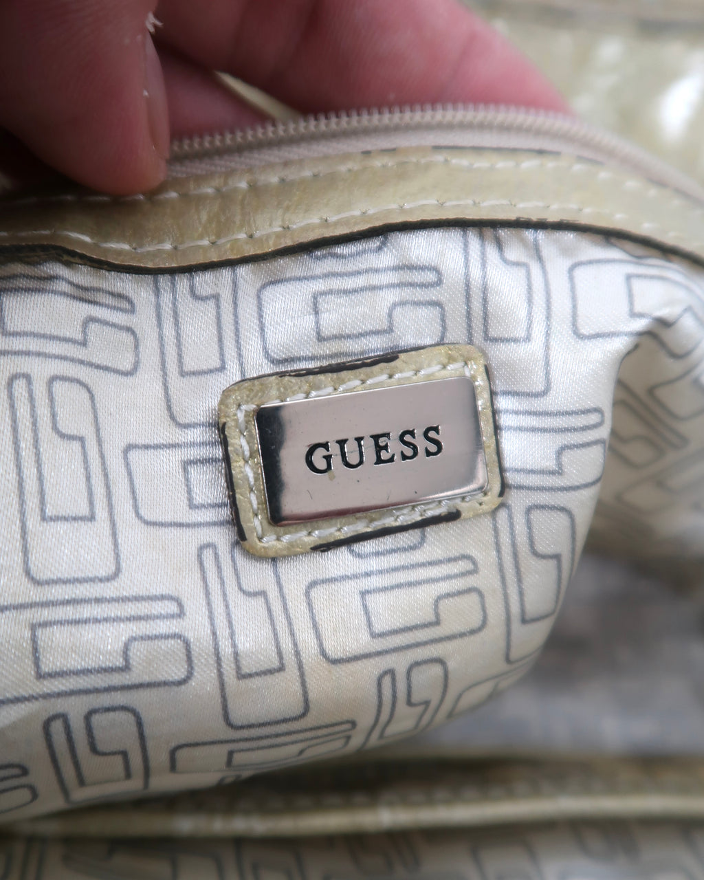 Guess gold beige logo tote bag