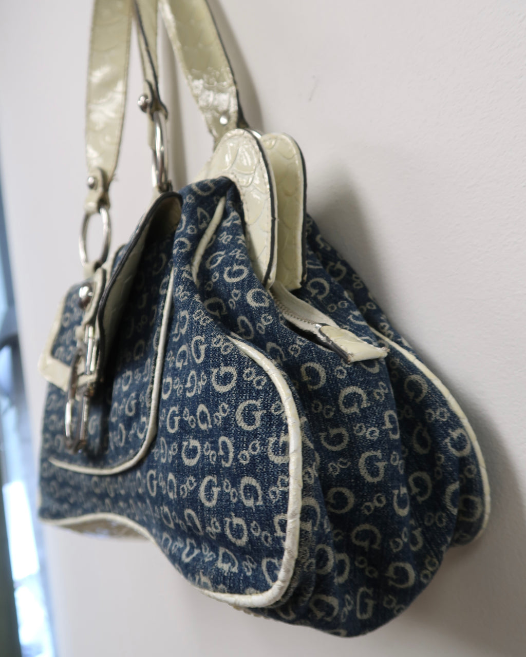 Guess Y2K shoulder bag
