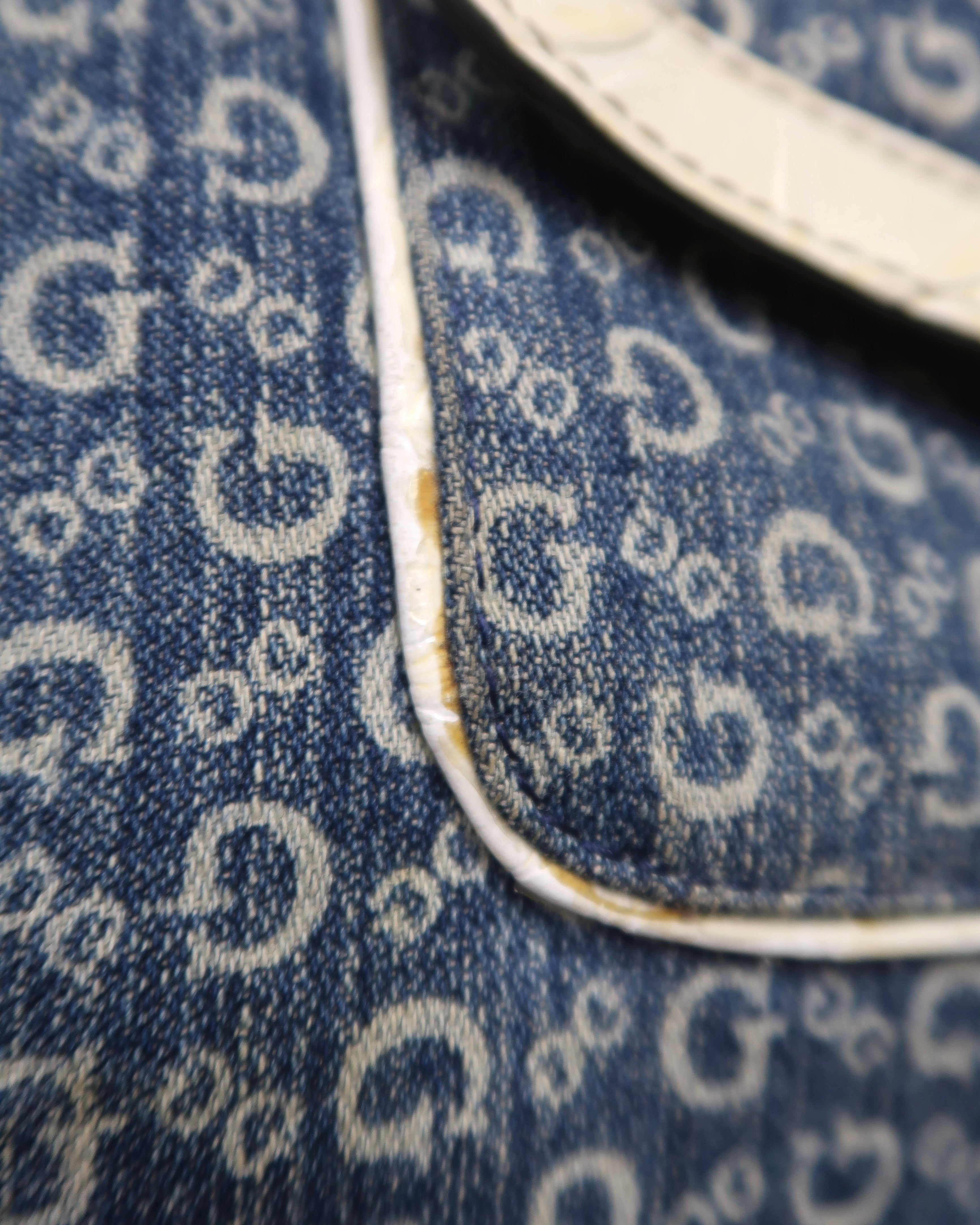 Guess Y2K shoulder bag