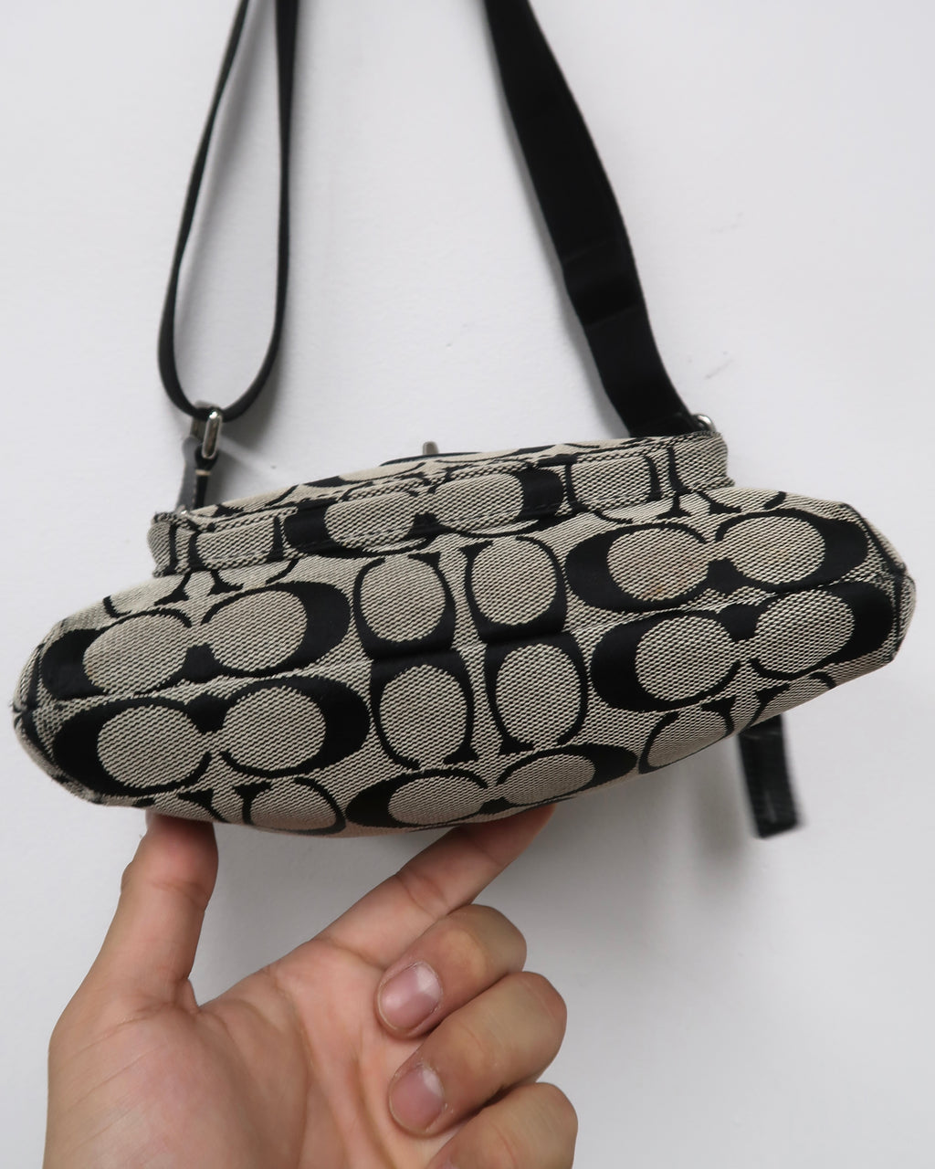Coach Signature Canvas crossbody bag