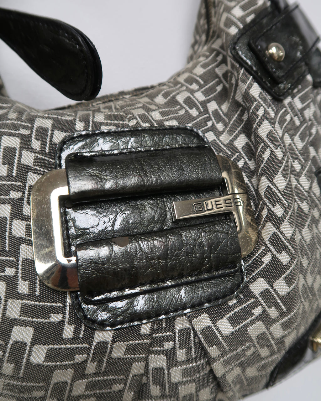Y2K Guess hobo shoulder bag