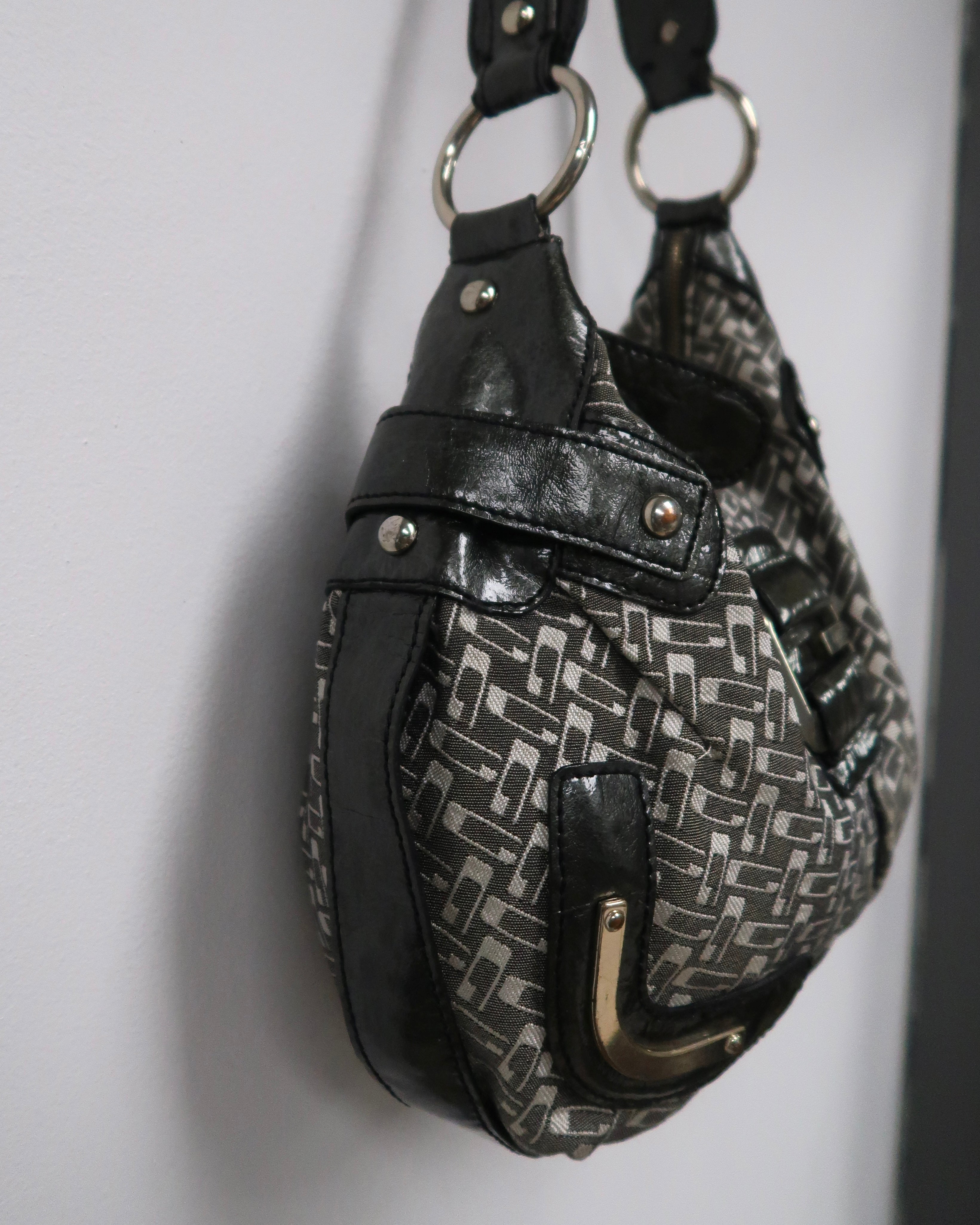 Y2K Guess hobo shoulder bag