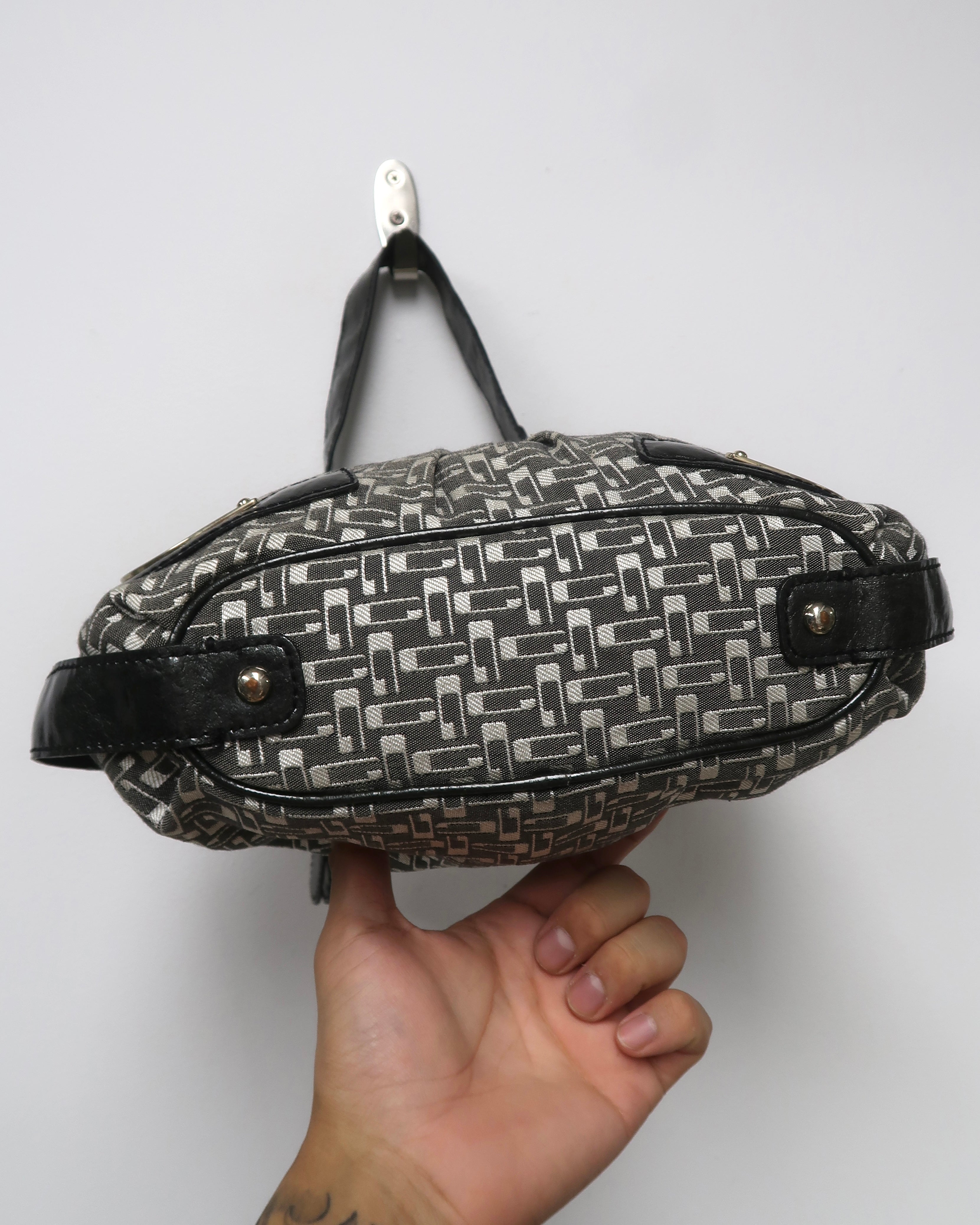 Y2K Guess hobo shoulder bag