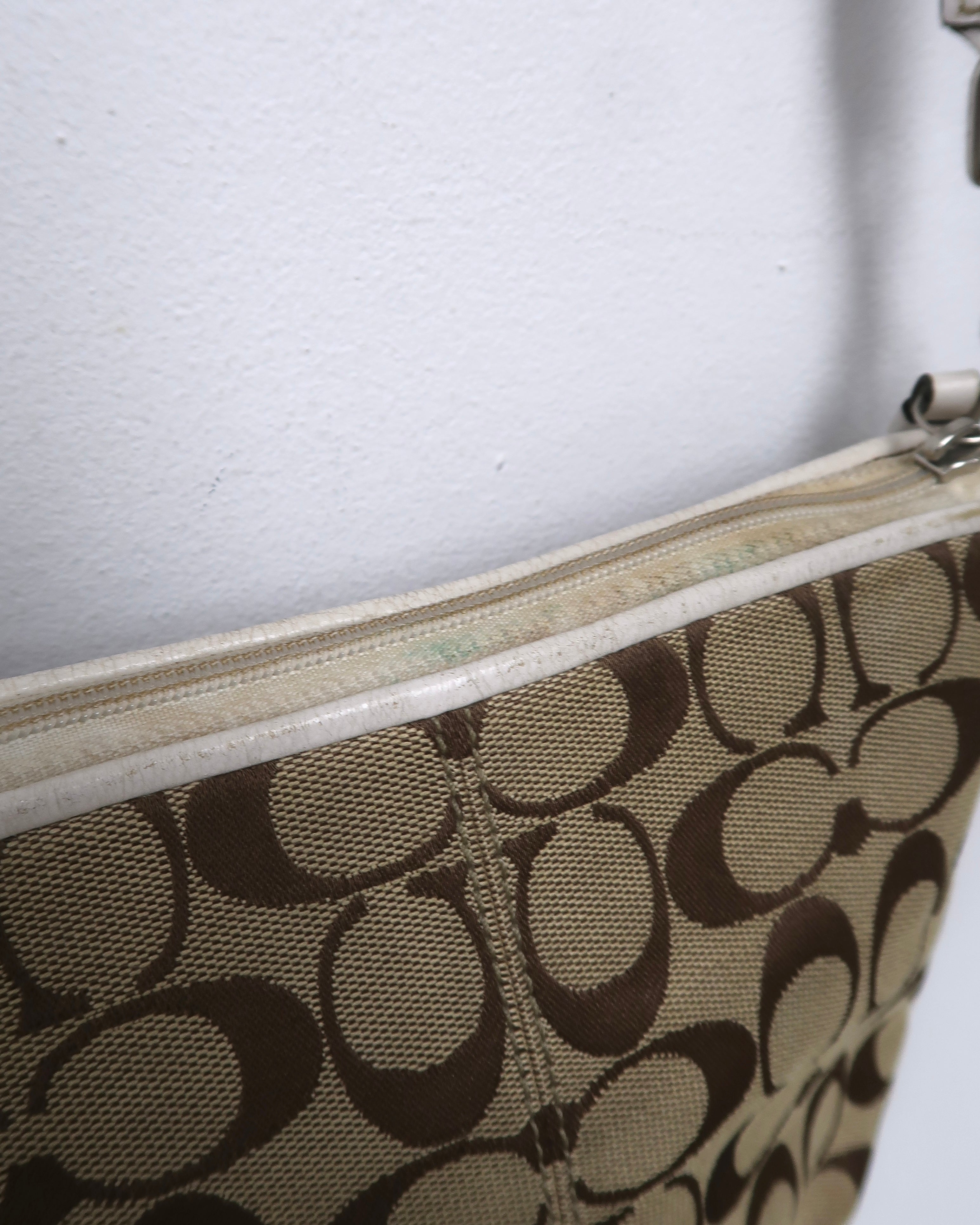 vintage Coach crossbody bag