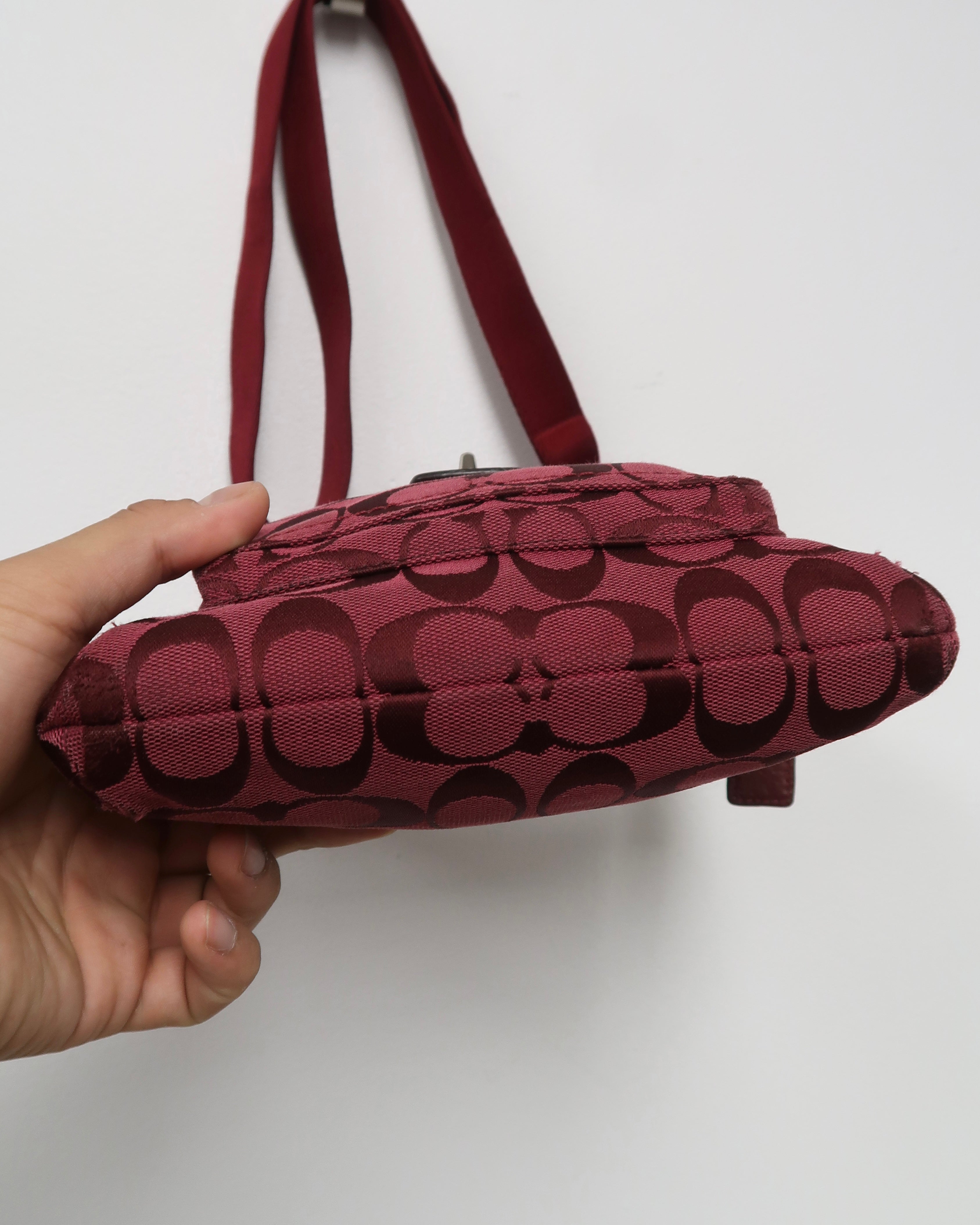 Coach Signature Pocket Swingpack