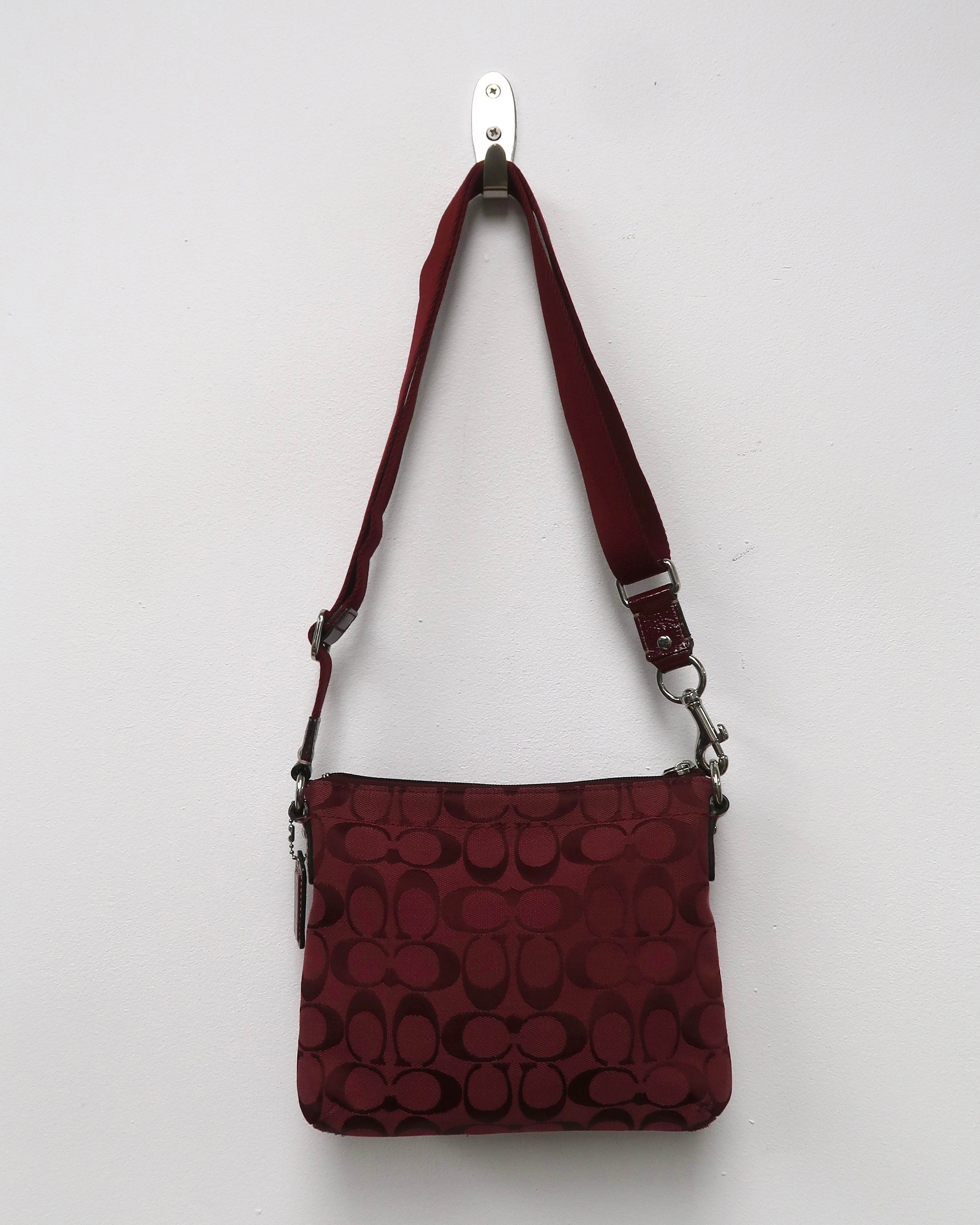 Coach Signature Pocket Swingpack