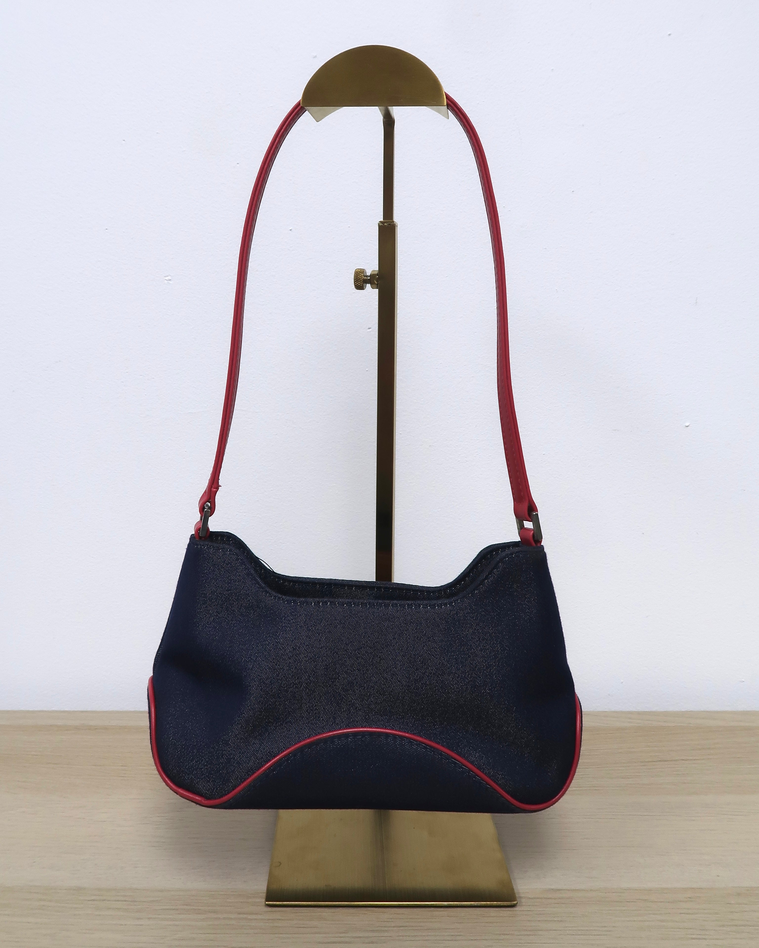 Guess Y2K vintage mini shoulder bag