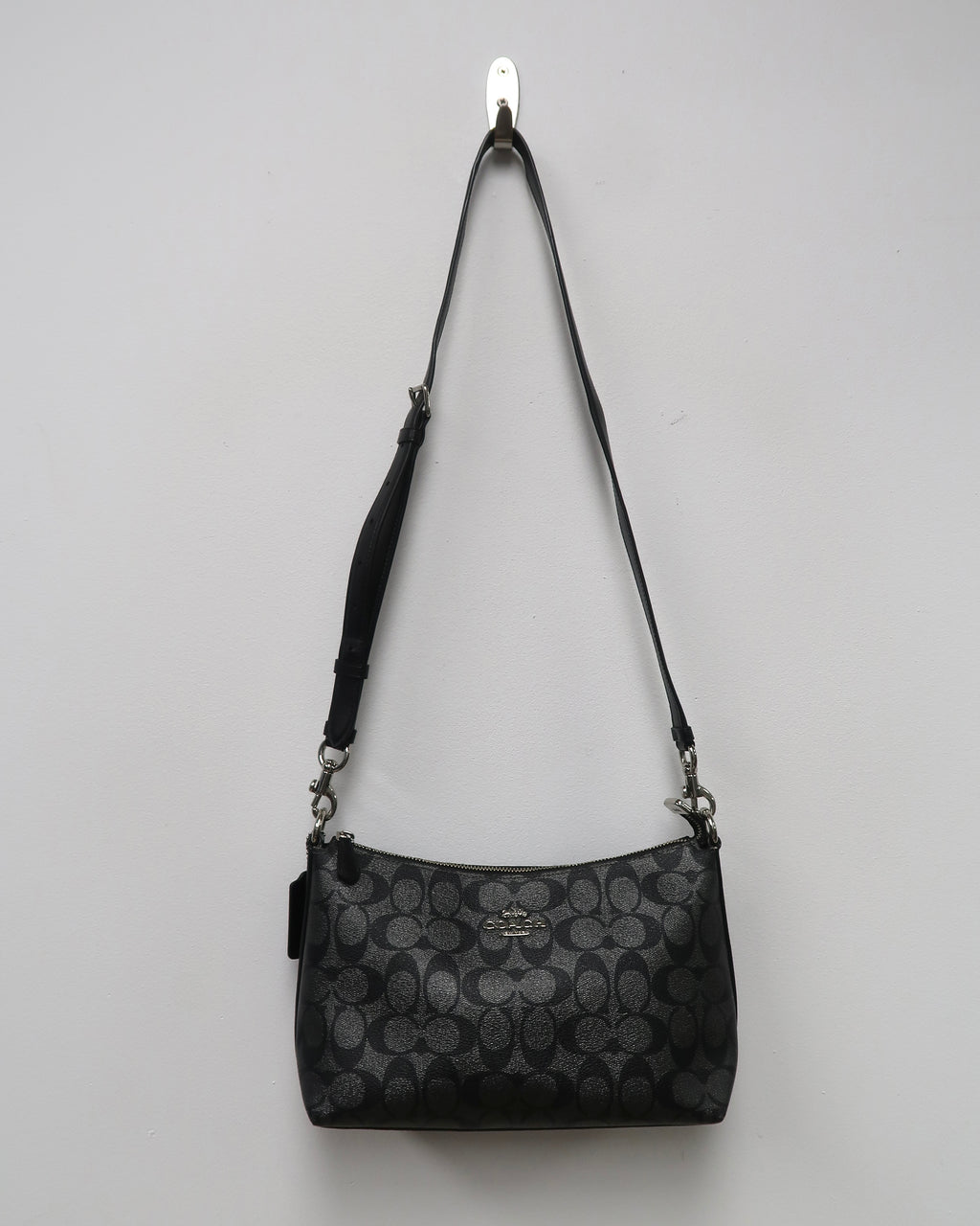 Coach Lewis shoulder bag