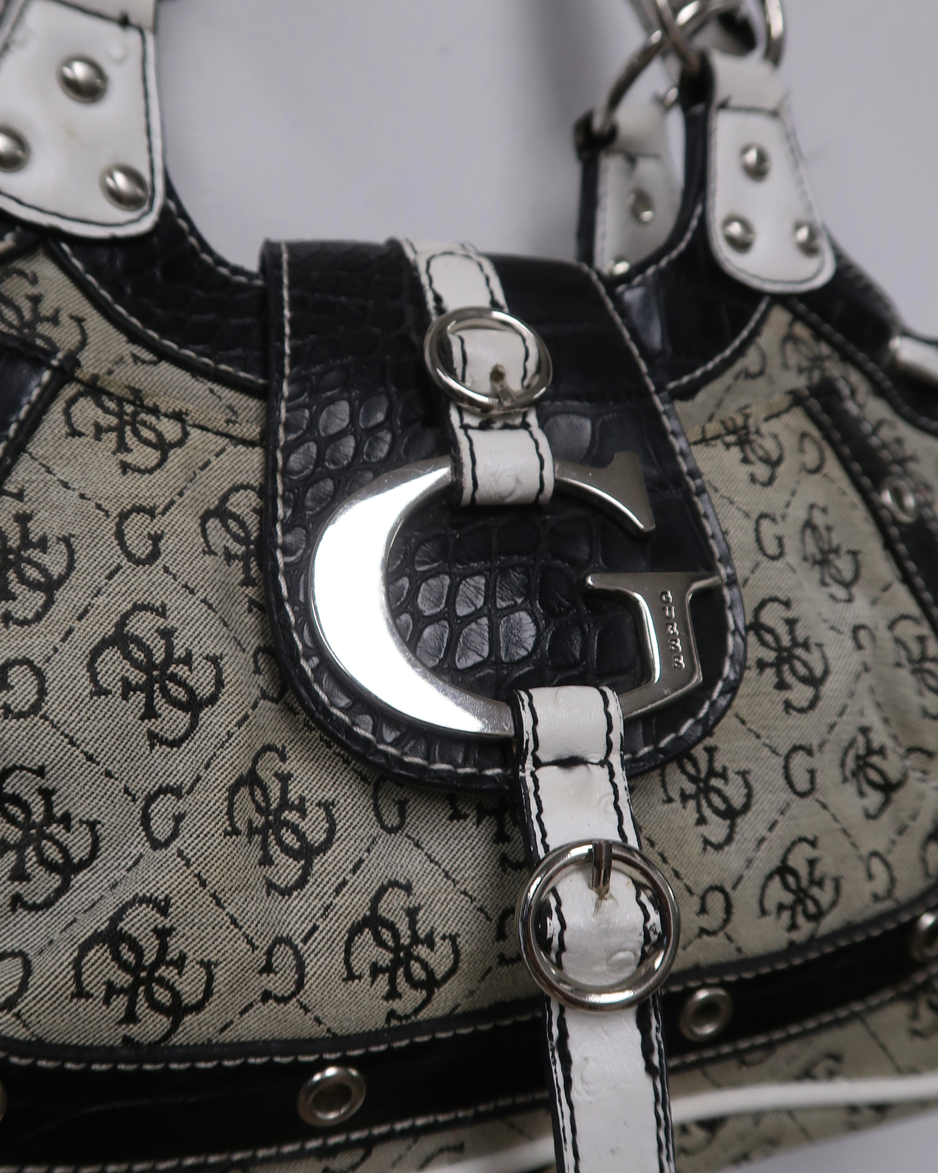 Guess Y2K shoulder bag