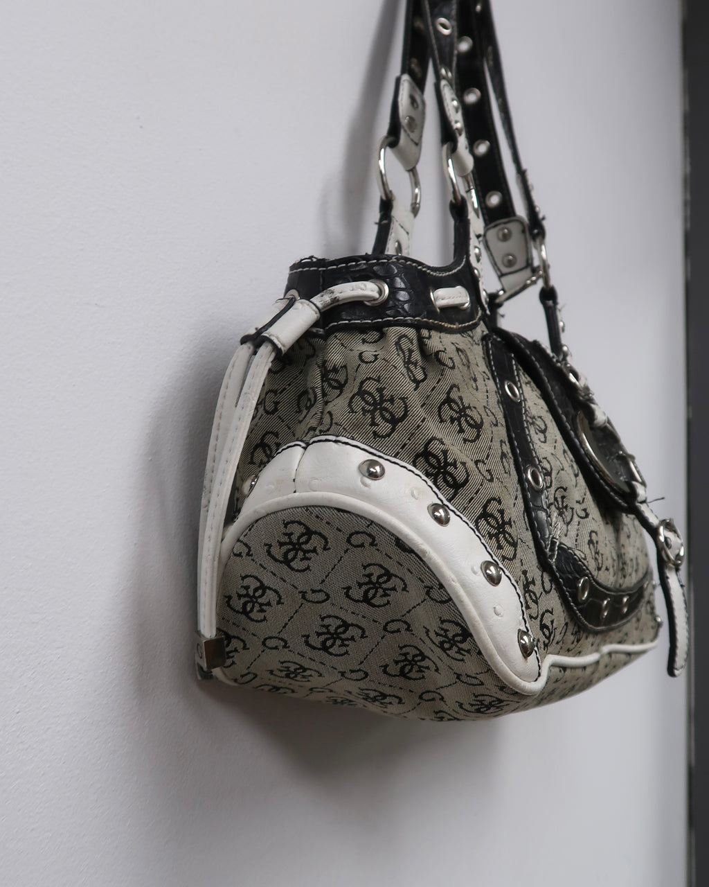 Guess Y2K shoulder bag