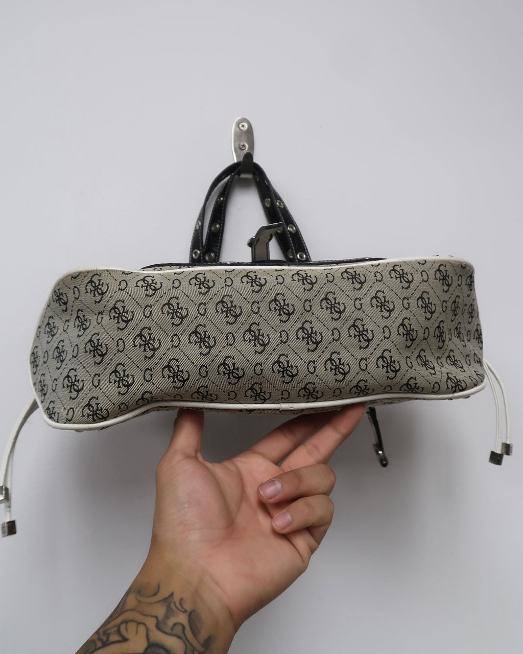 Guess Y2K shoulder bag