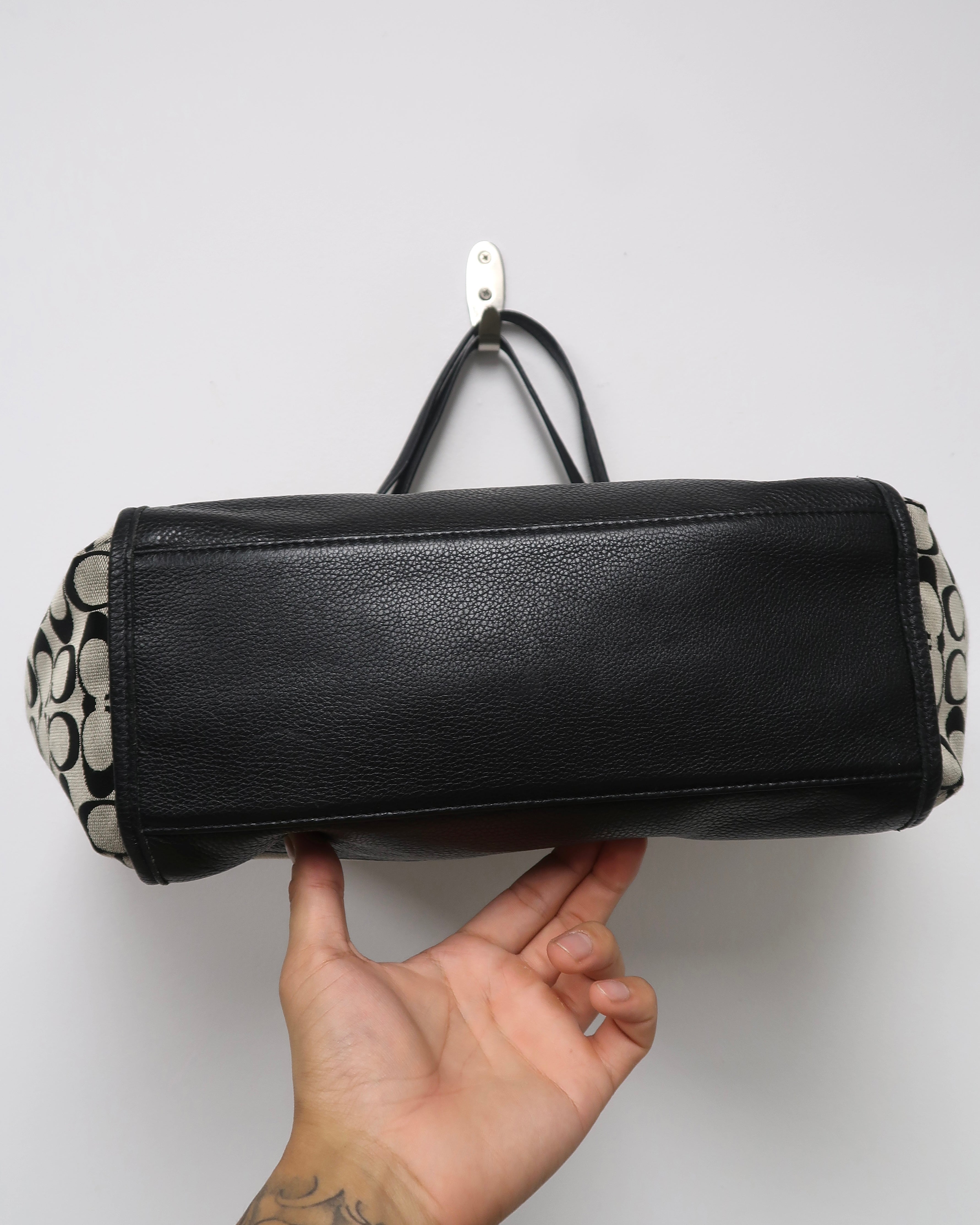 COACH Park Signature Carrie Tote