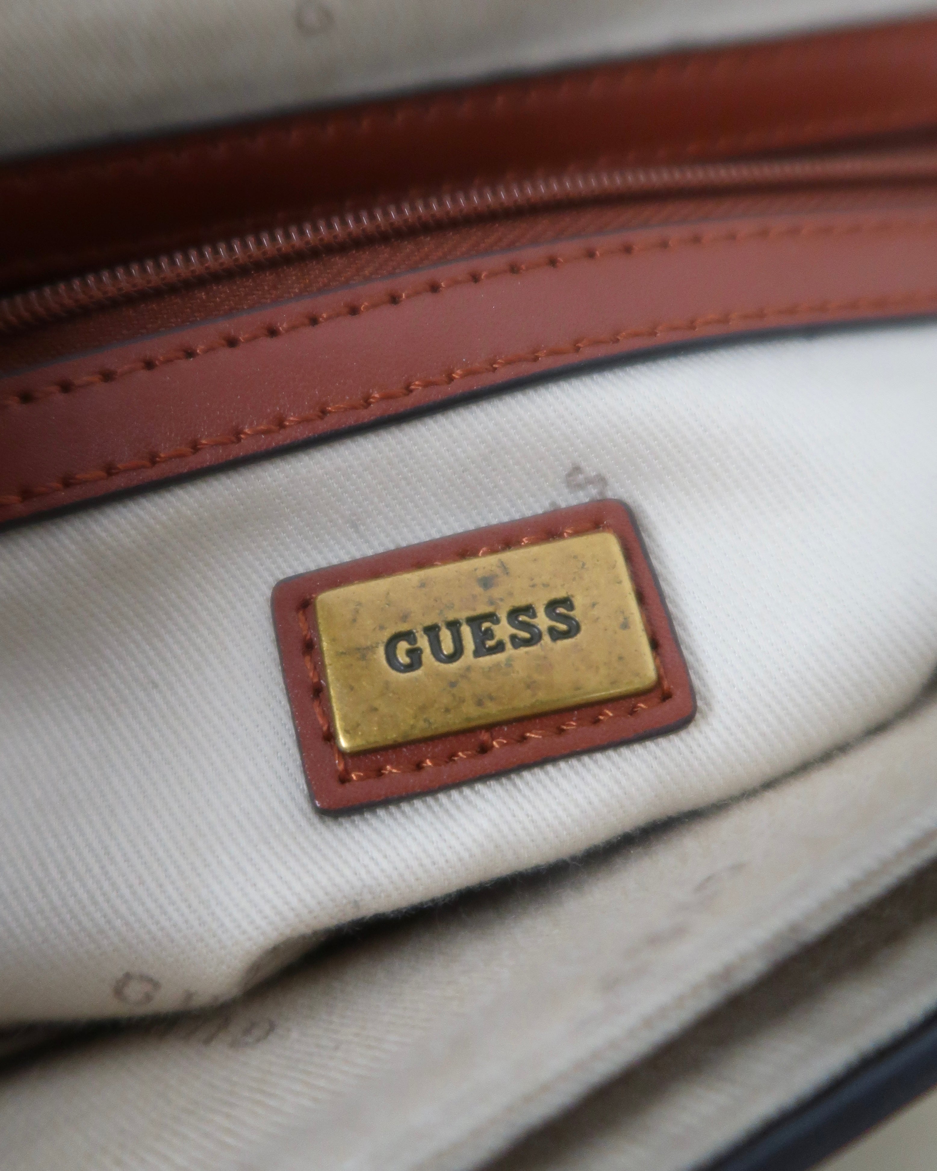 Guess Y2K shoulder bag
