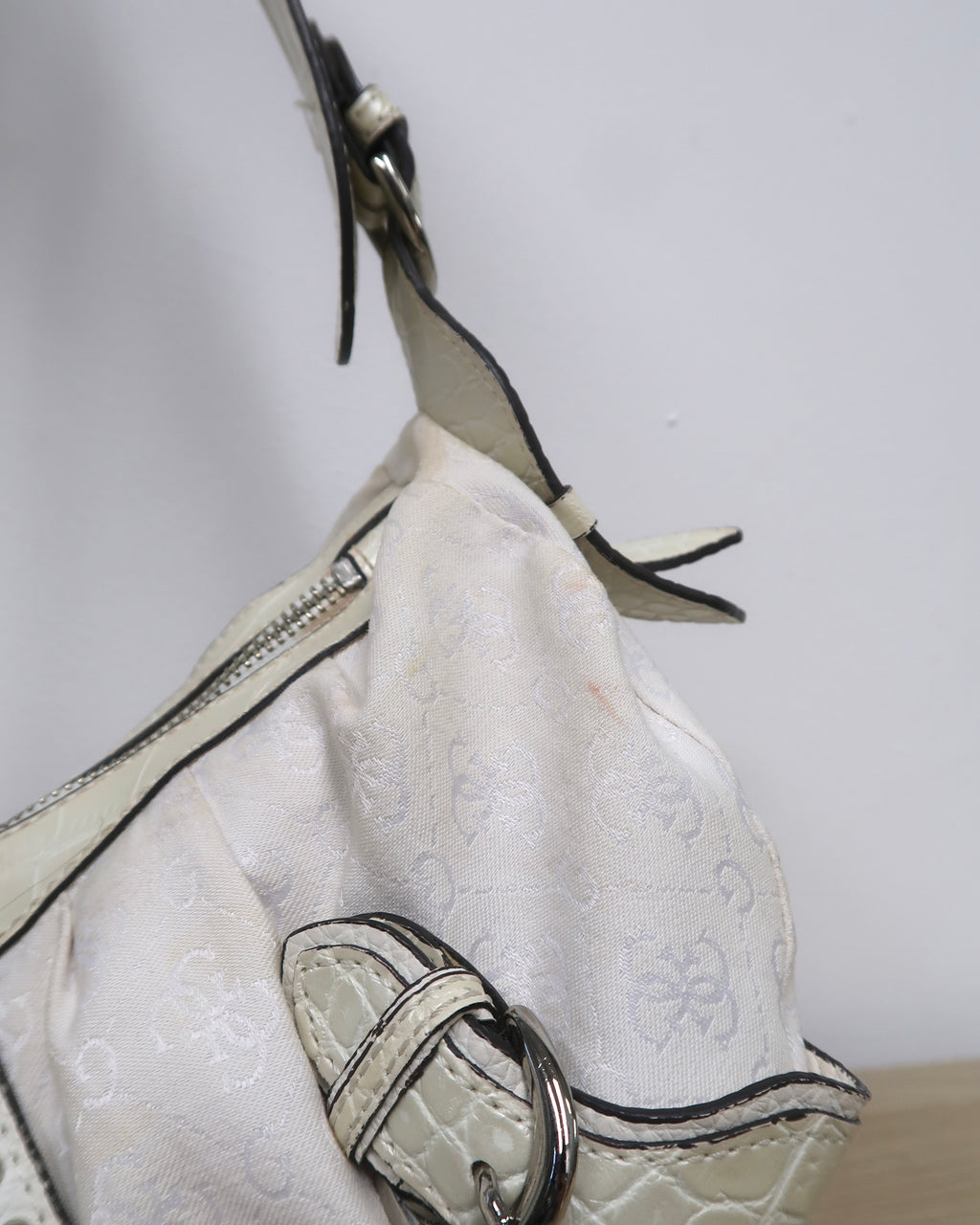 Guess Y2K shoulder bag