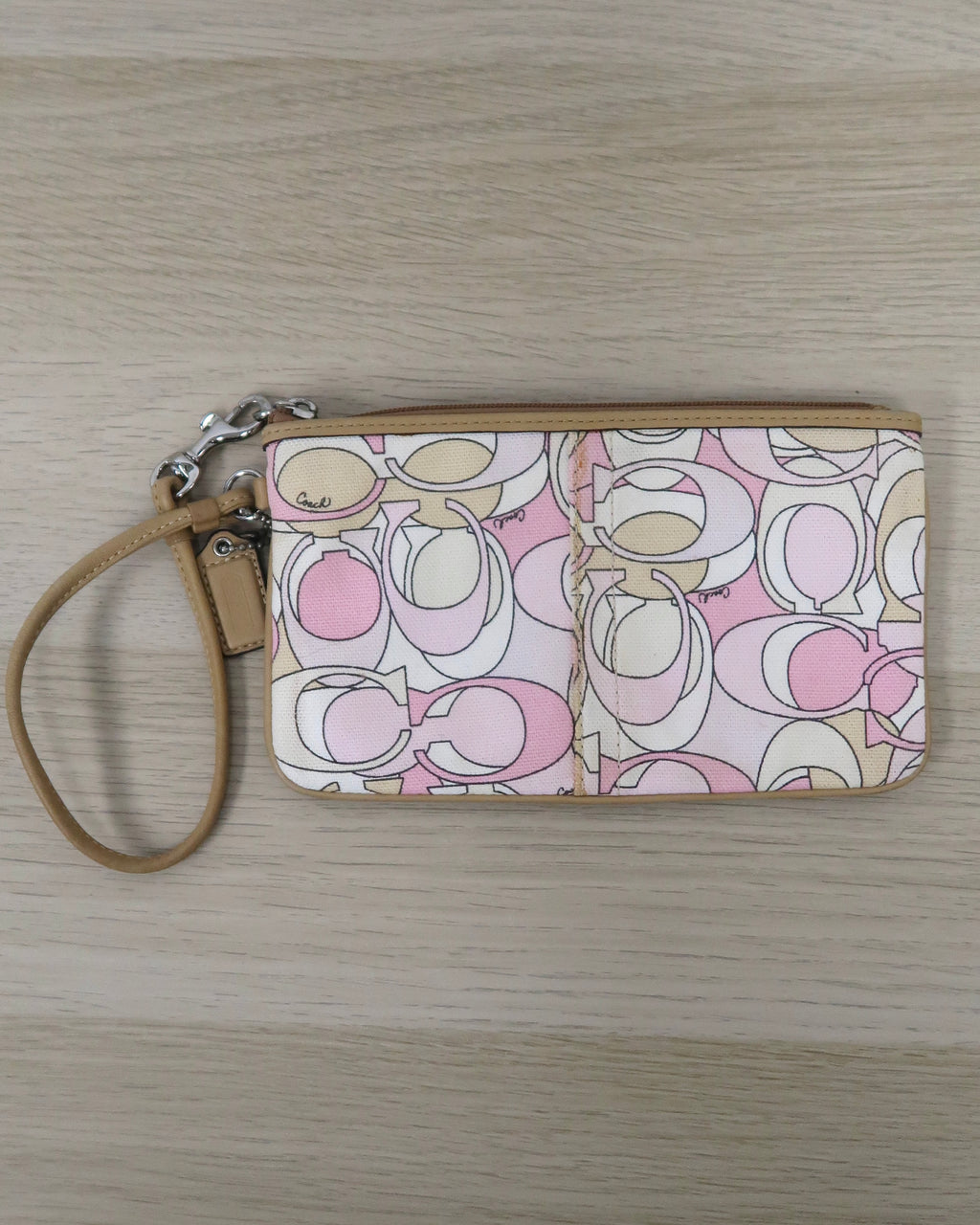 Coach Hampton Signature scribble pastel wristlet