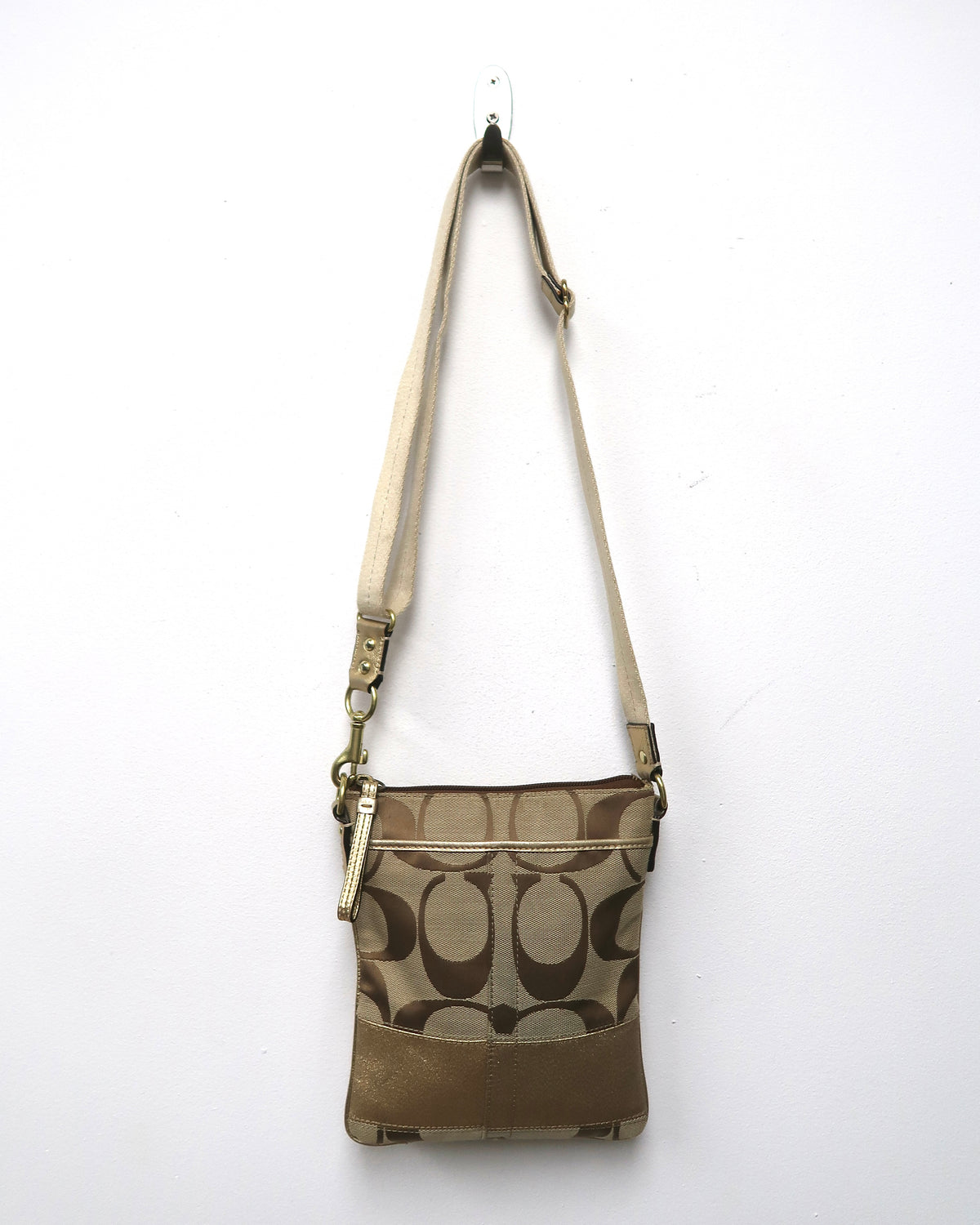 Coach Signature Canvas Crossbody Bag