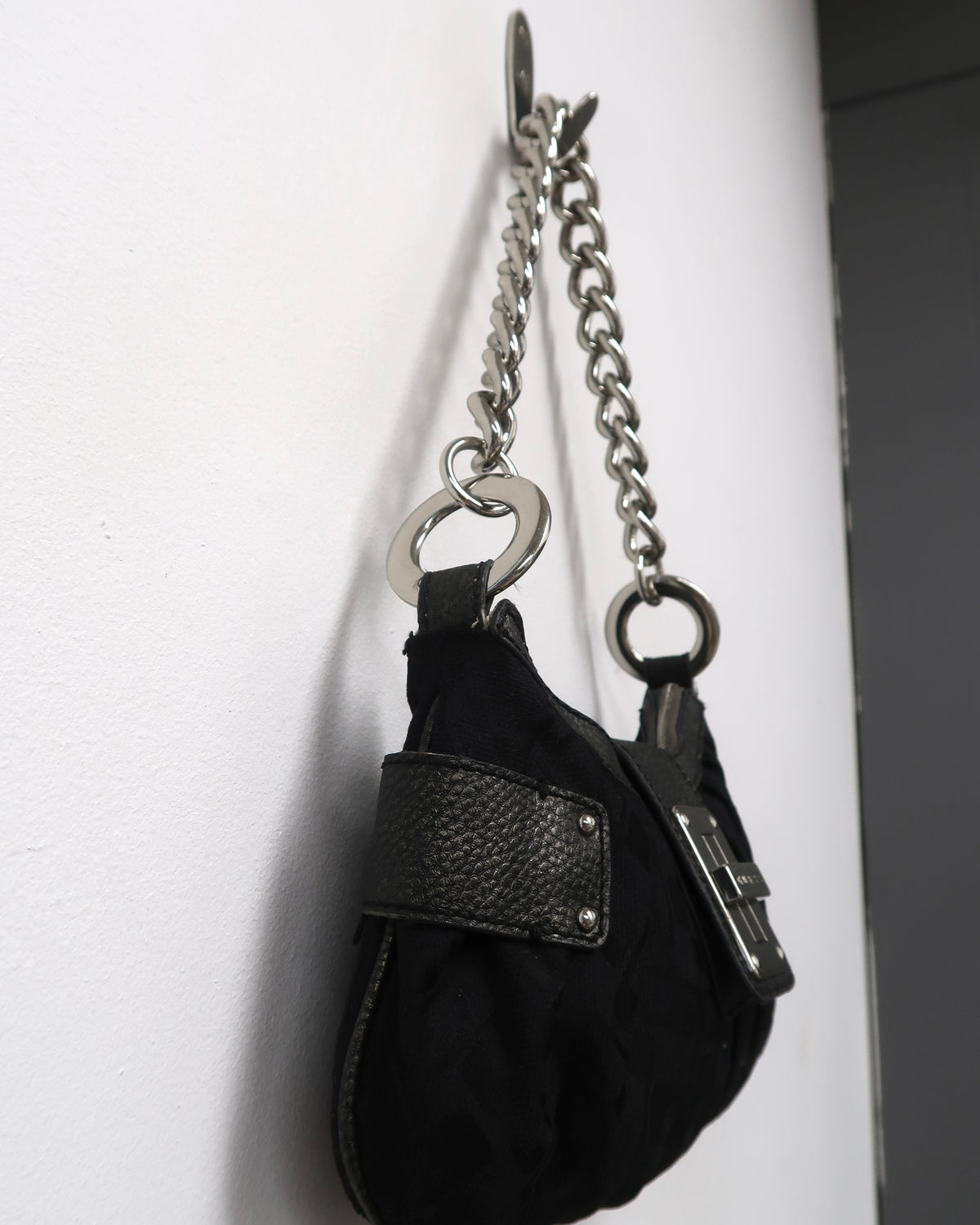 Y2K Guess Shoulder Bag