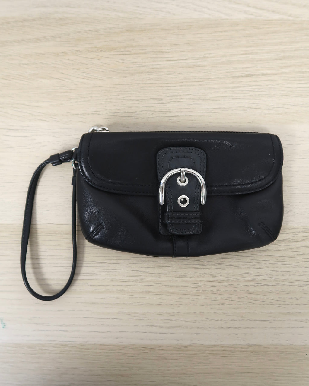 Y2K Coach Soho black leather wristlet
