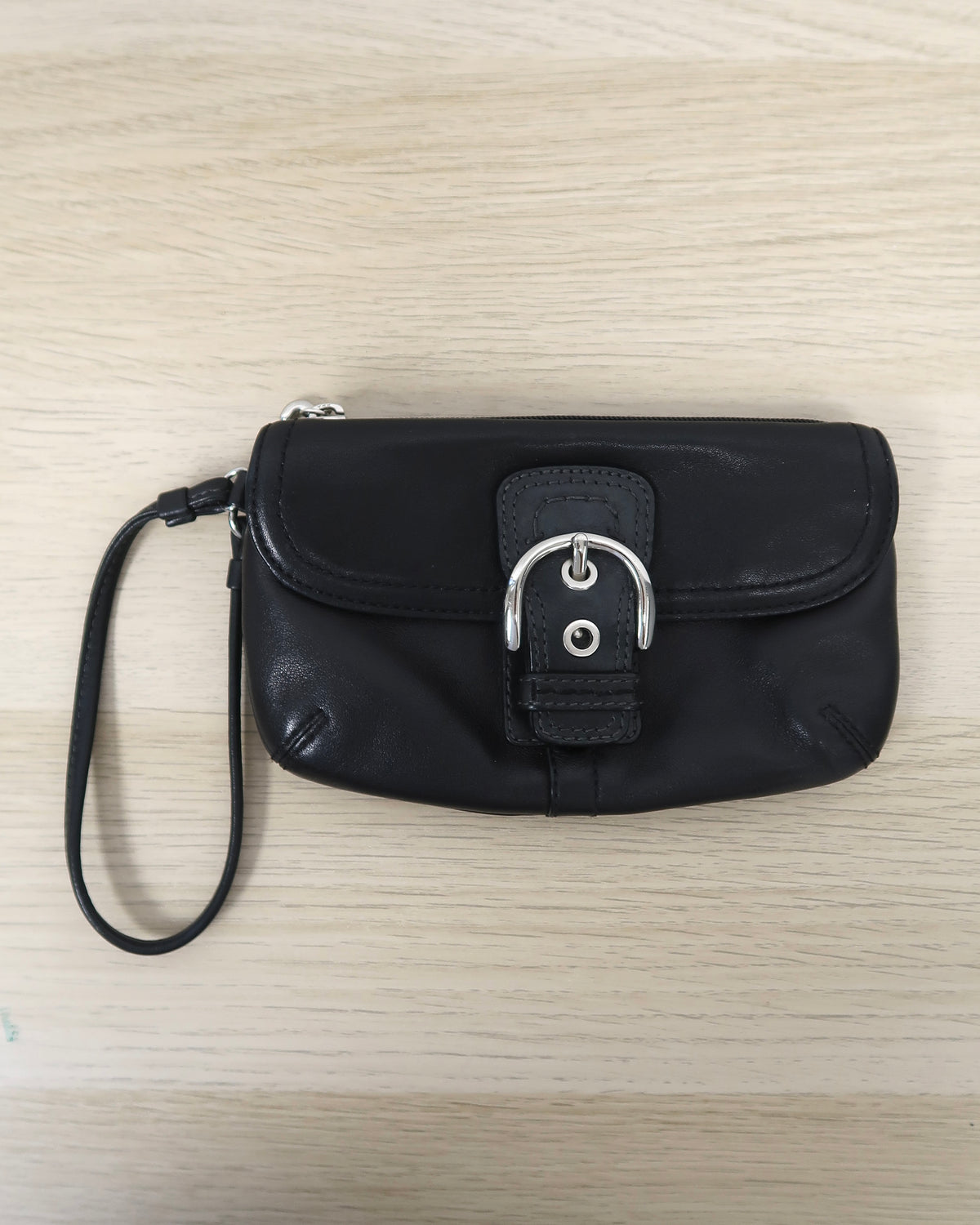 Y2K Coach Soho black leather wristlet